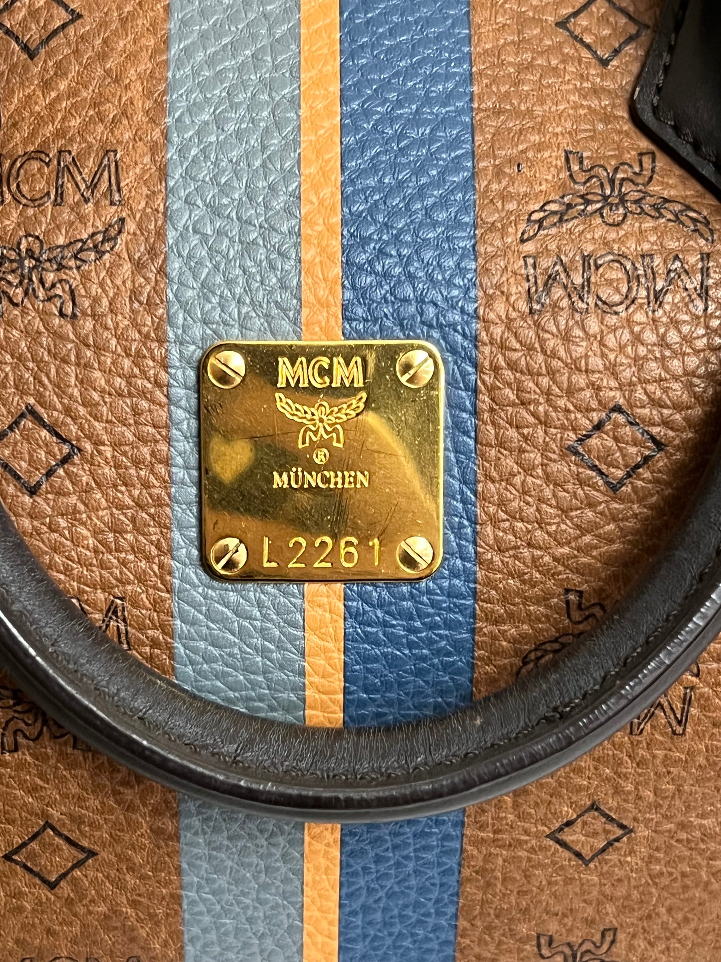 CHOCO DUFFLE 40 w/ BONE
