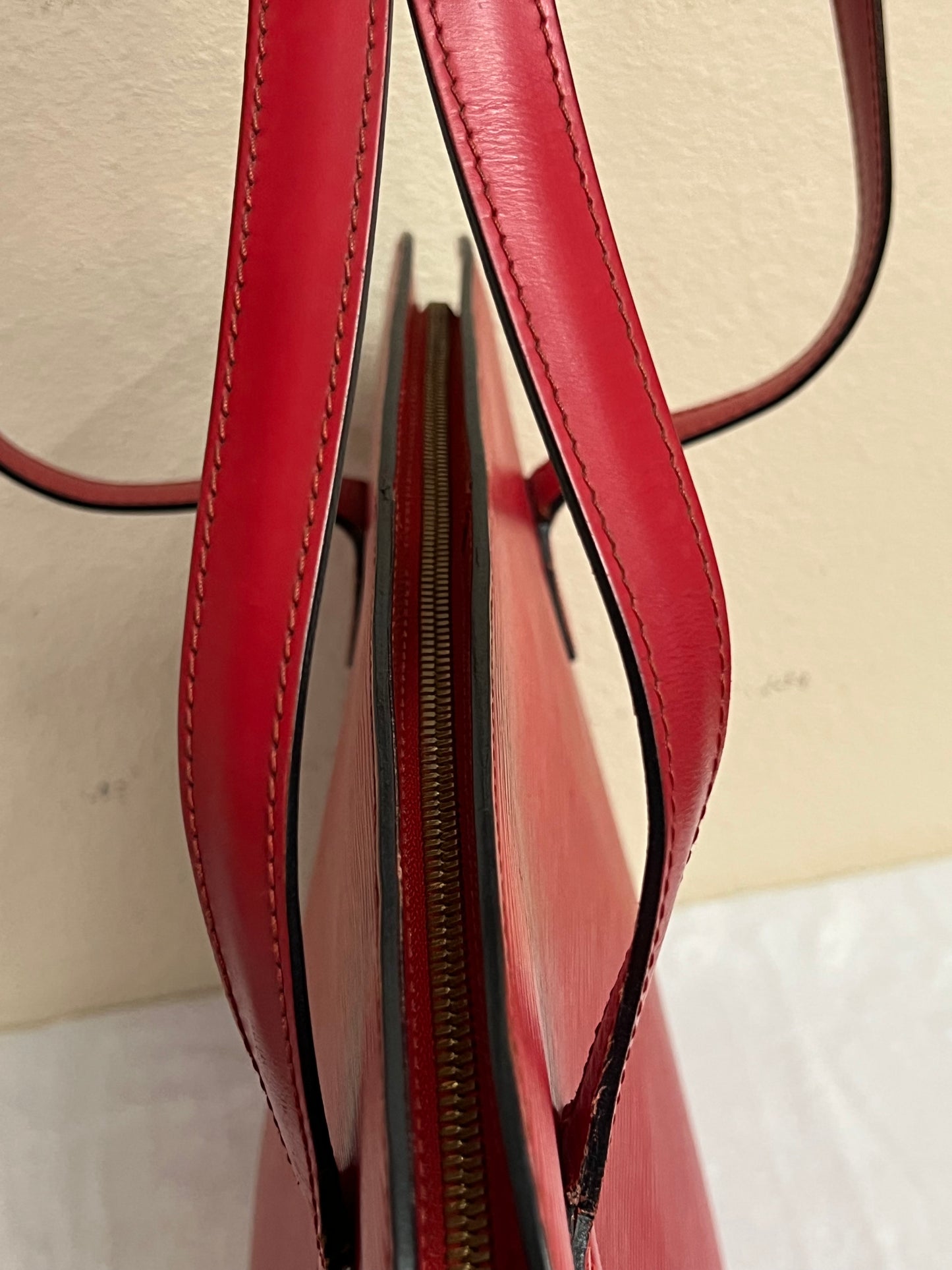 LUSSAC EPI RED