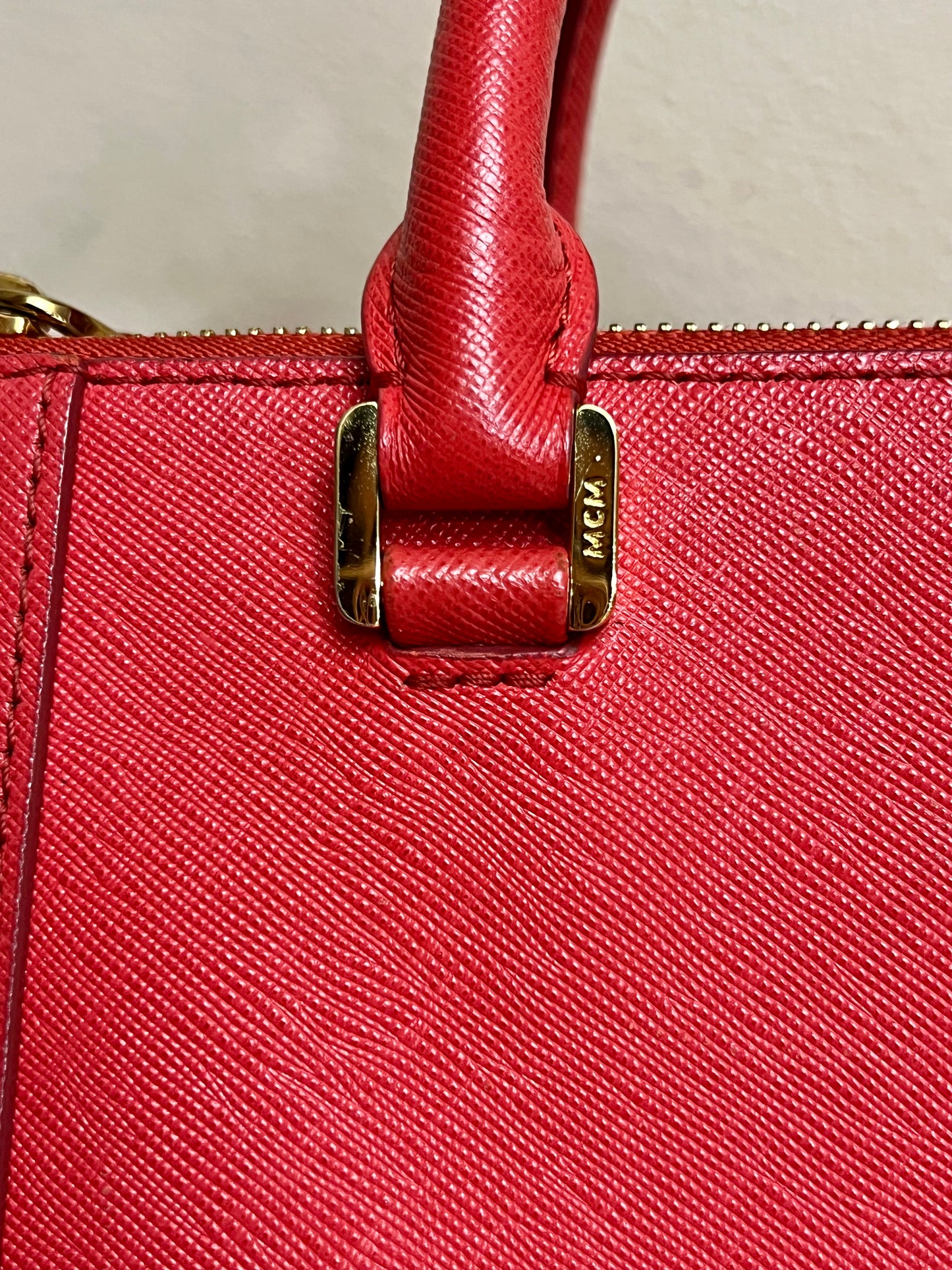 MCM SAFFIANO RED