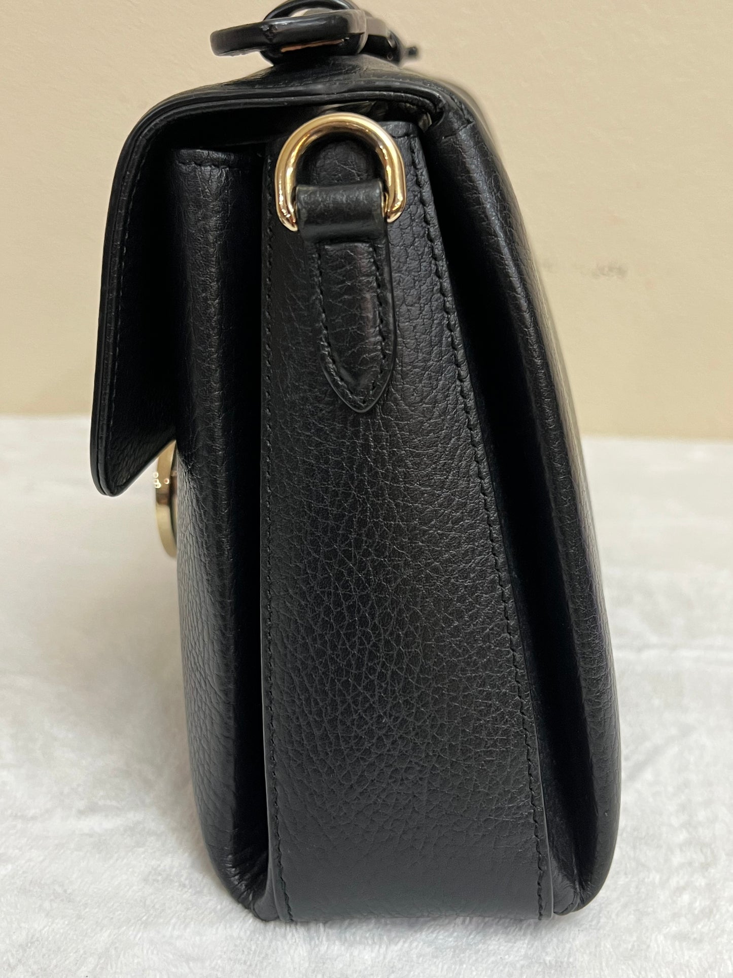INTERLOCKING TOP HANDLE BLACK