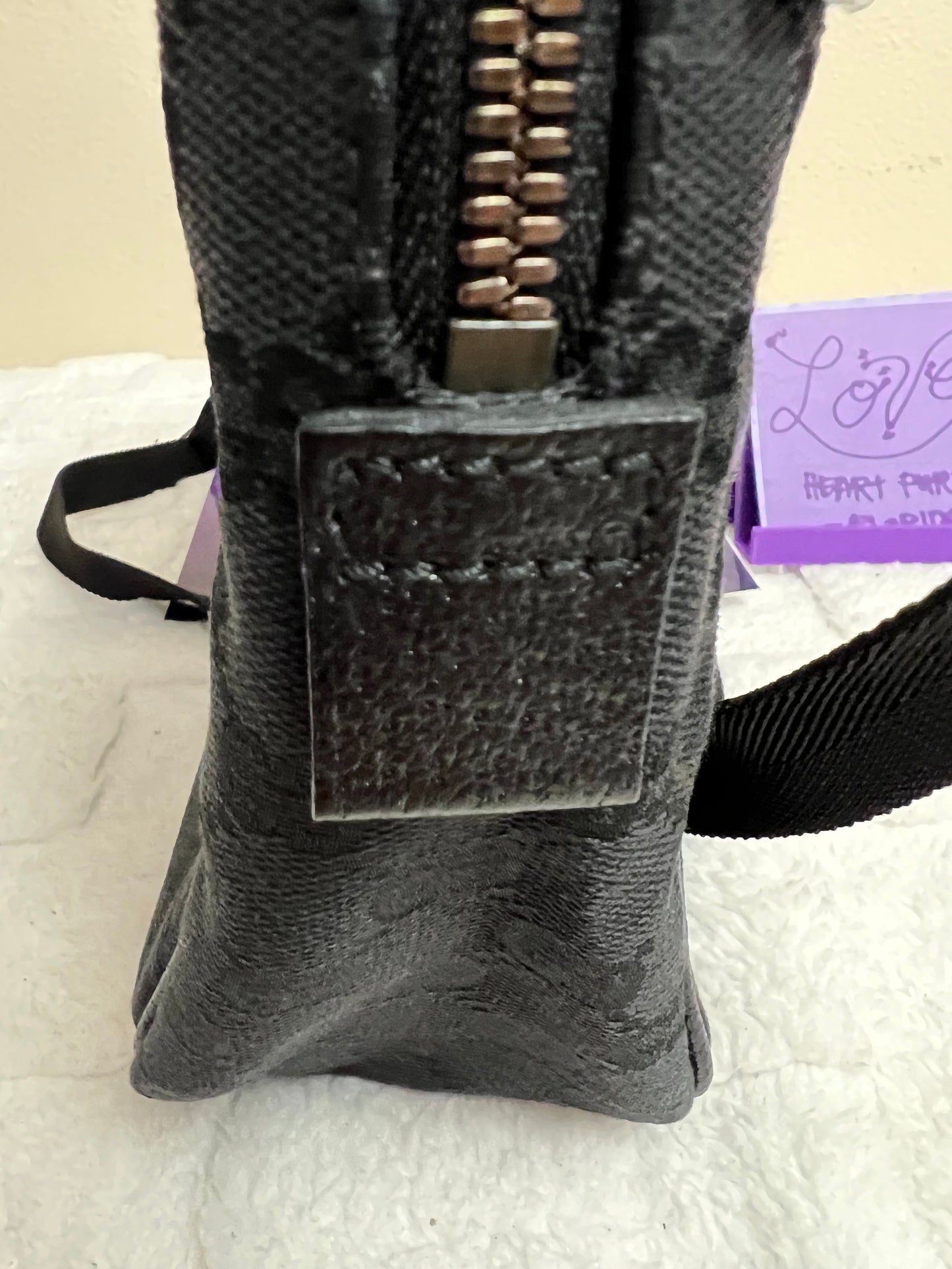 G _ G CROSSBODY BLACK