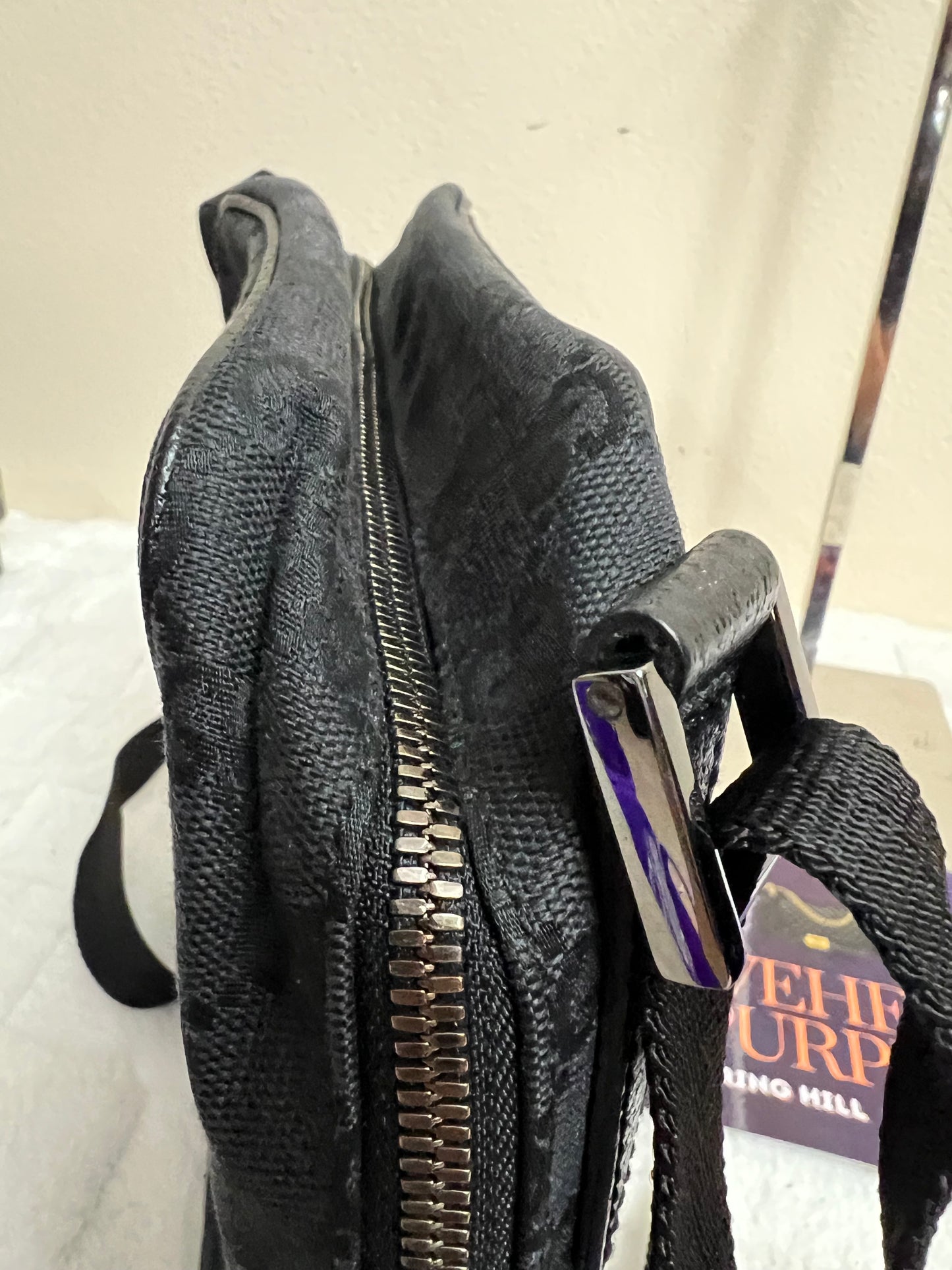 G _ G CROSSBODY BLACK