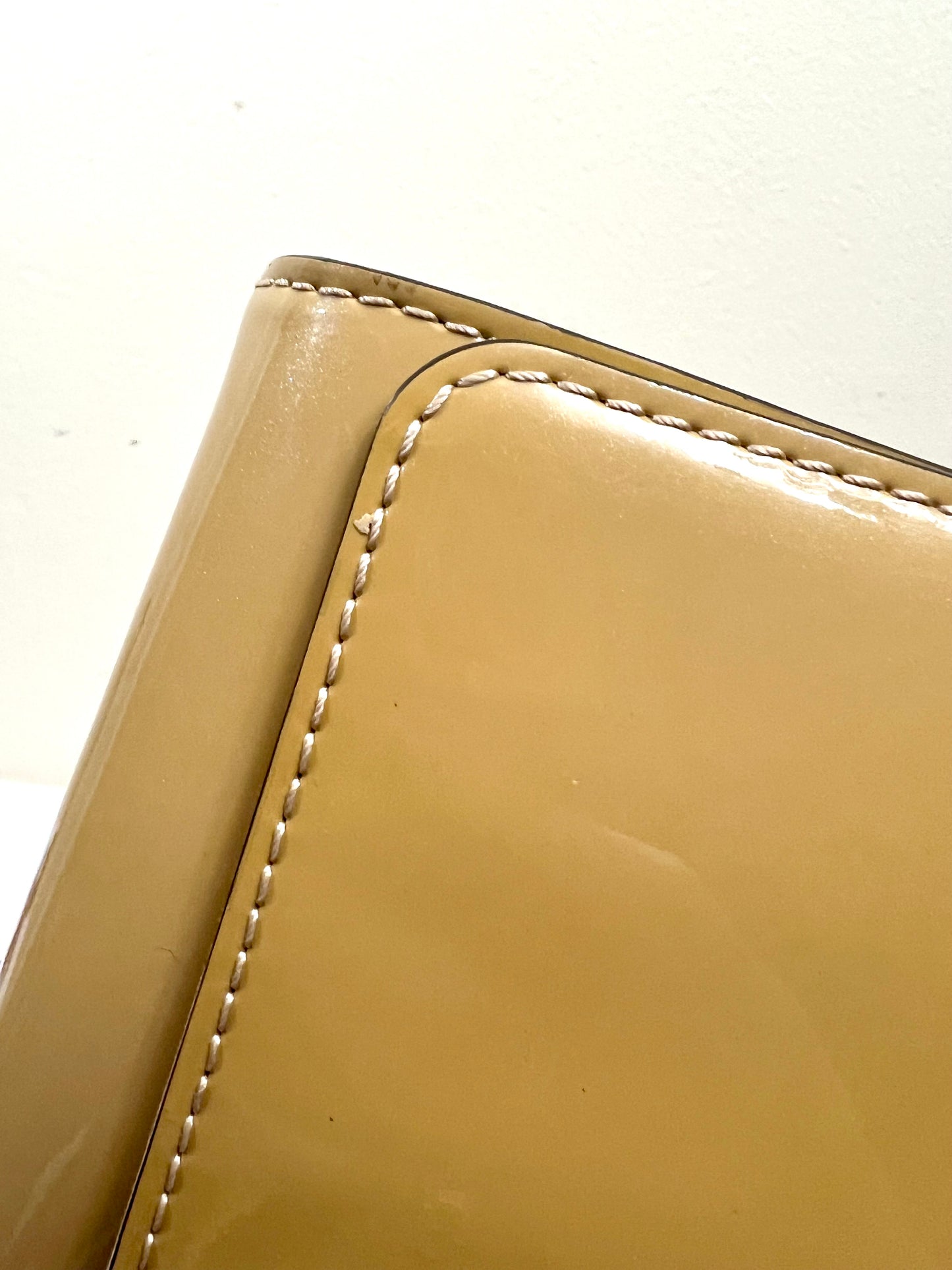 LOUISE CLUTCH VERNIS YELLOW