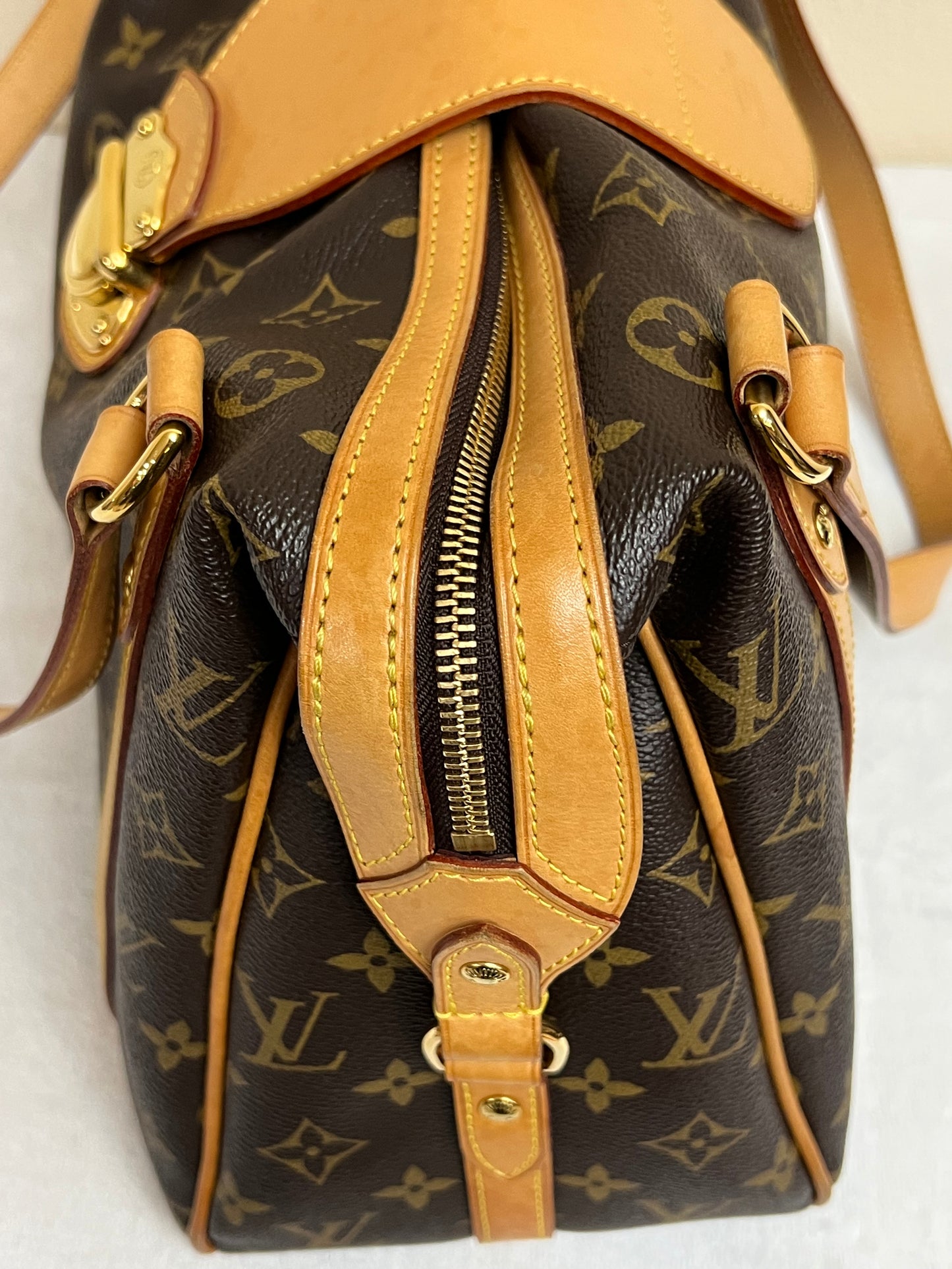 STRESSA MONOGRAM