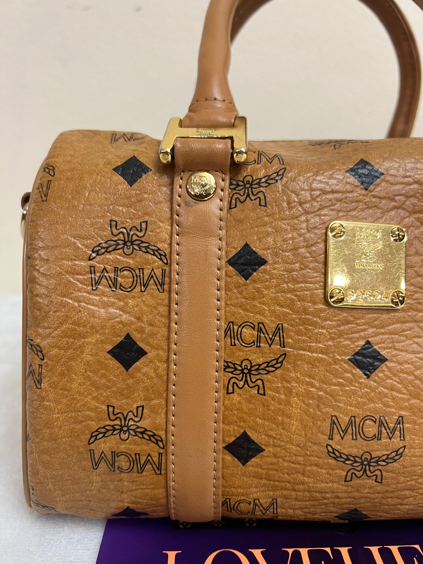 MCM COGNAC BOSTON 20 w/ STRAP