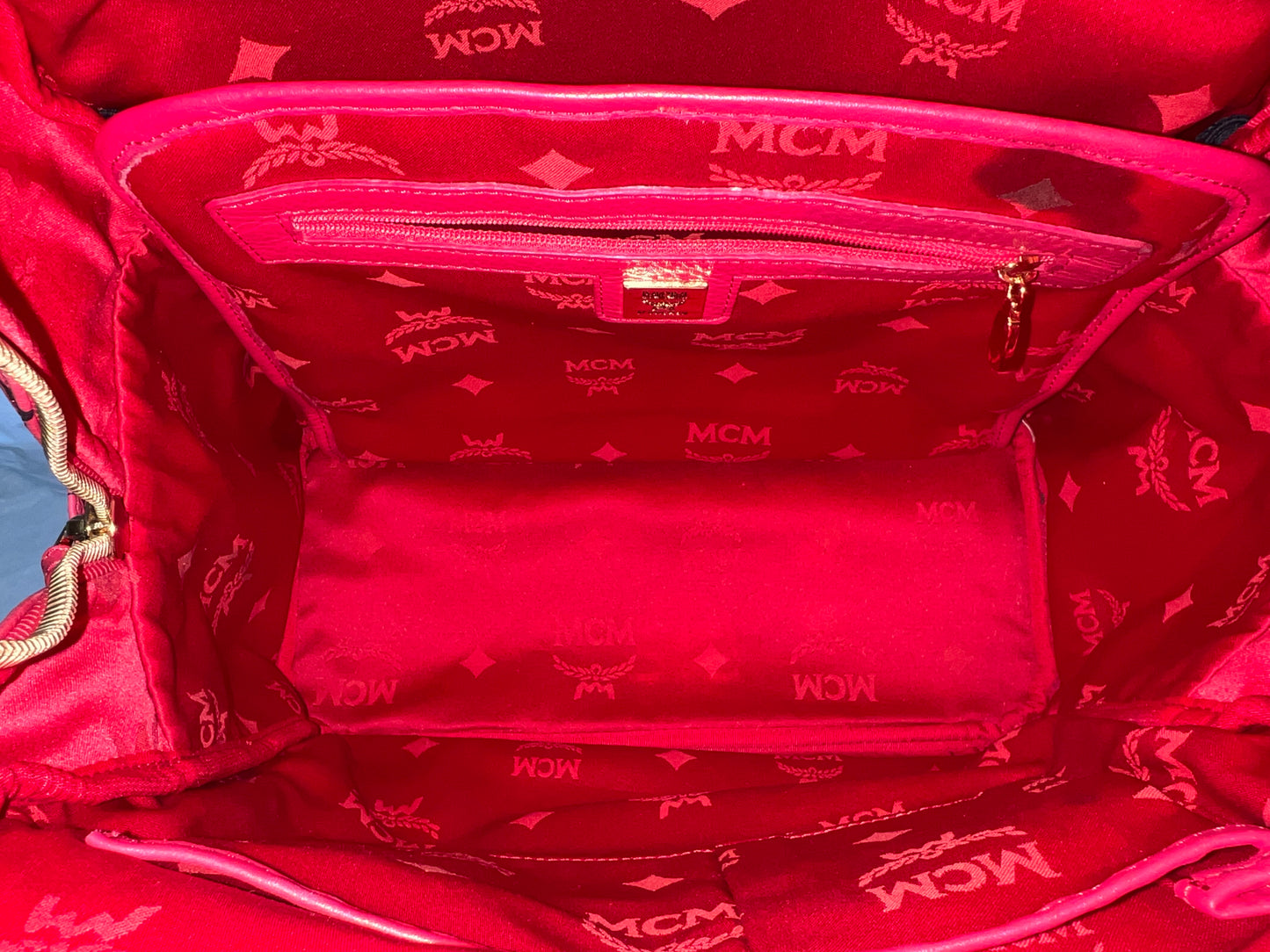 MCM RED BAGPACK LTD