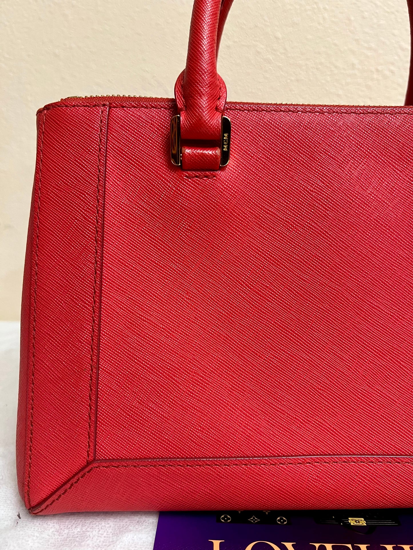 MCM SAFFIANO RED
