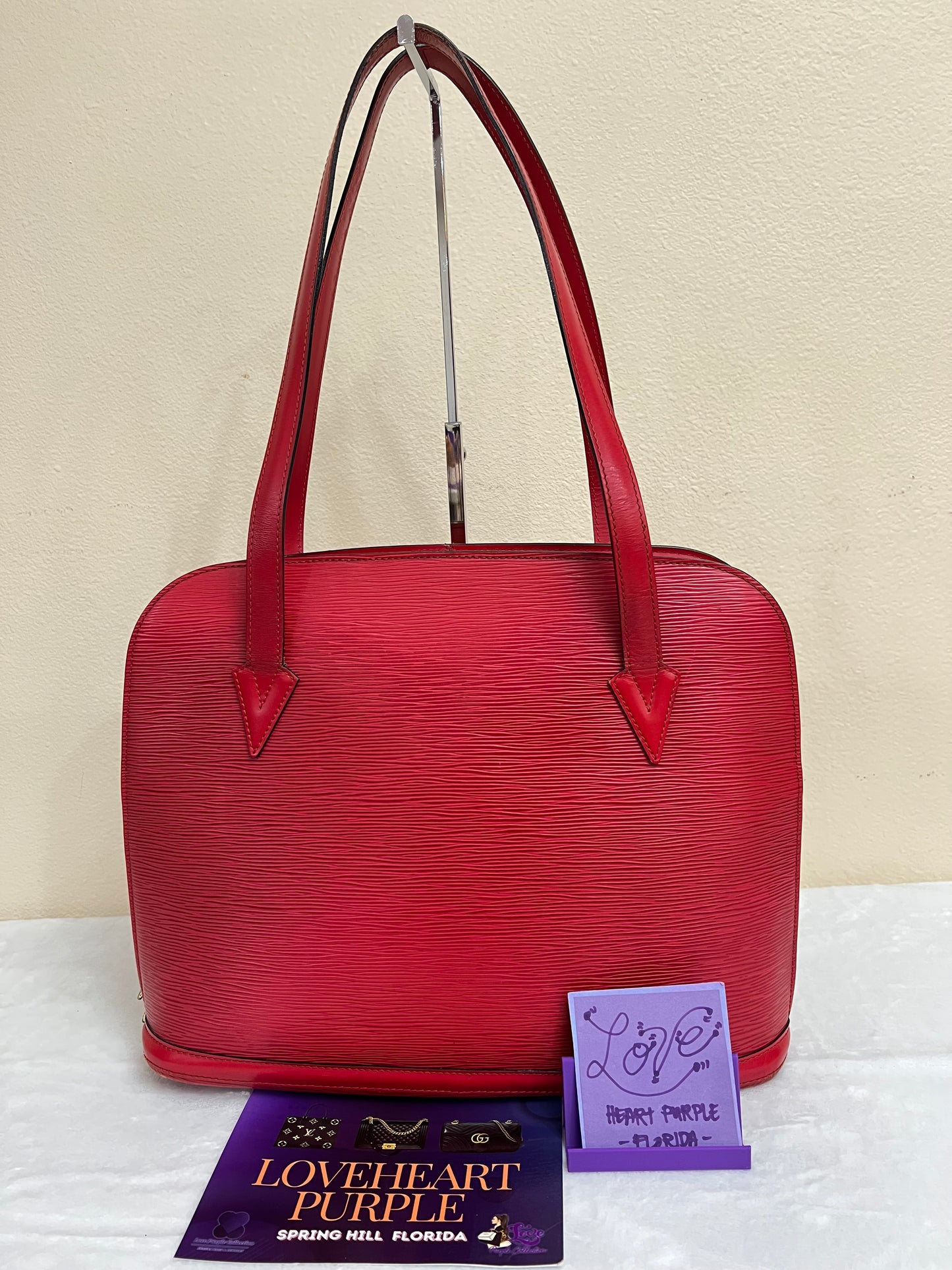 LUSSAC EPI RED