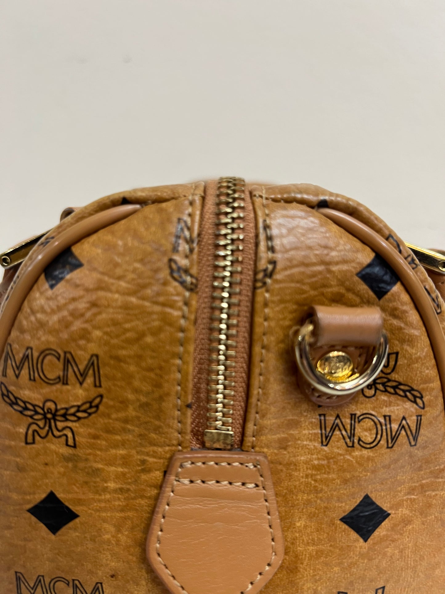 MCM COGNAC BOSTON 20 w/ STRAP
