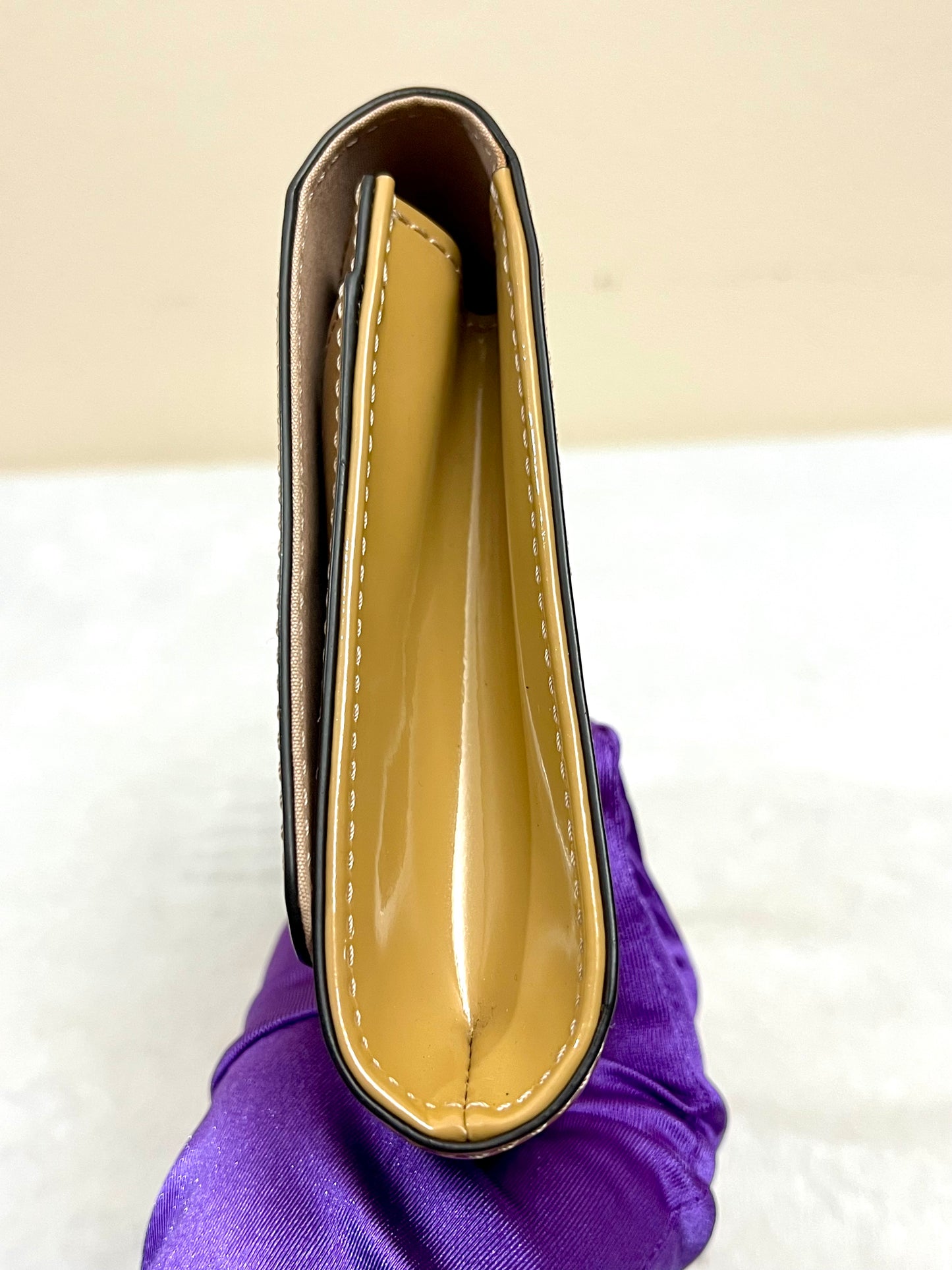 LOUISE CLUTCH VERNIS YELLOW