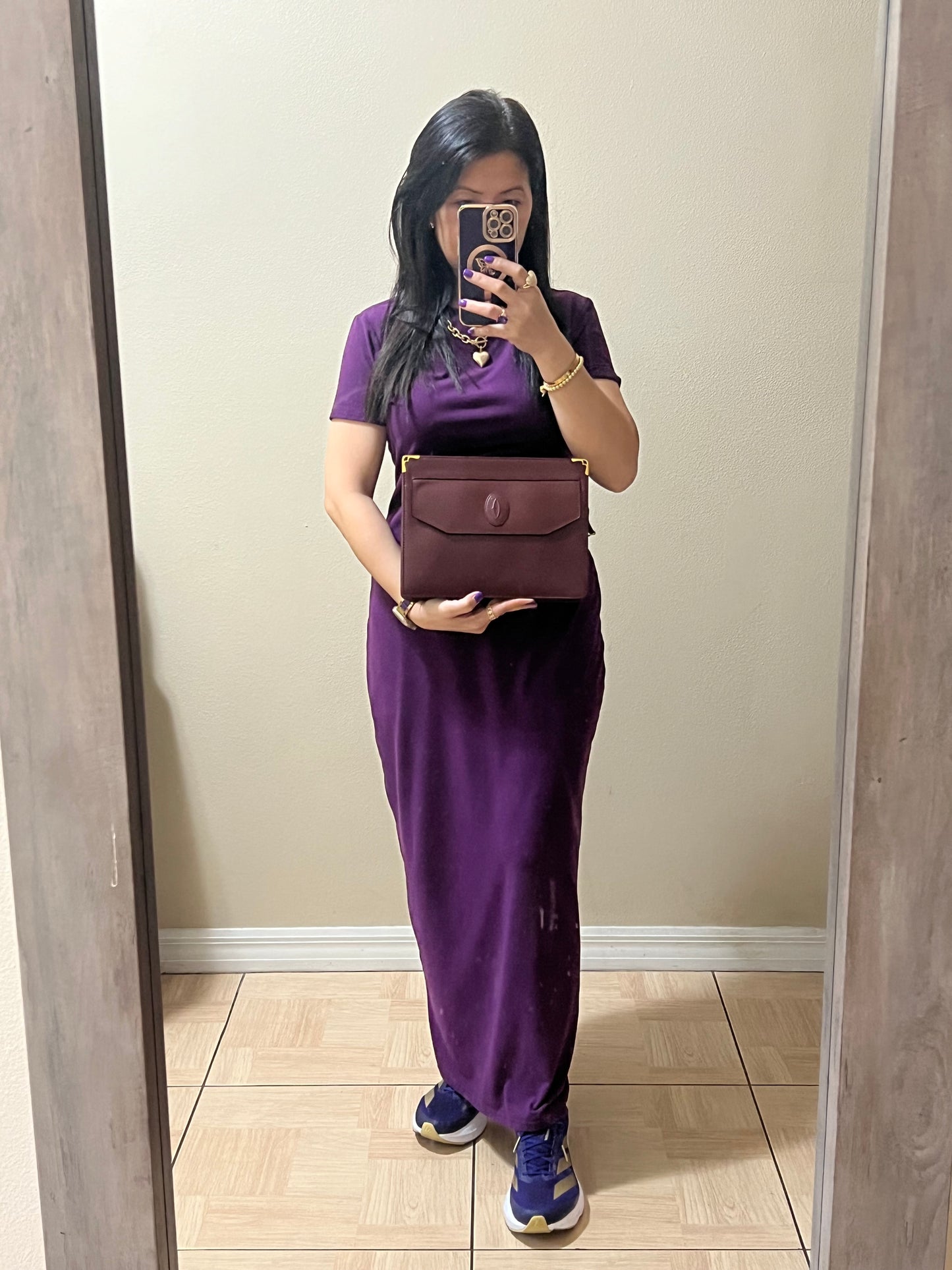 C_ A _ R _ T _ I _ E _ R CLUTCH MAROON