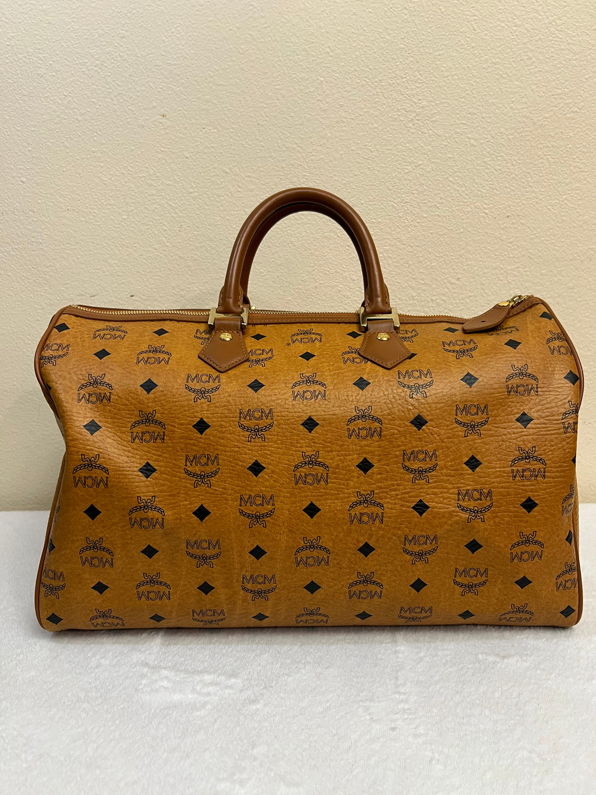 MCM DUFFLE 40 COGNAC