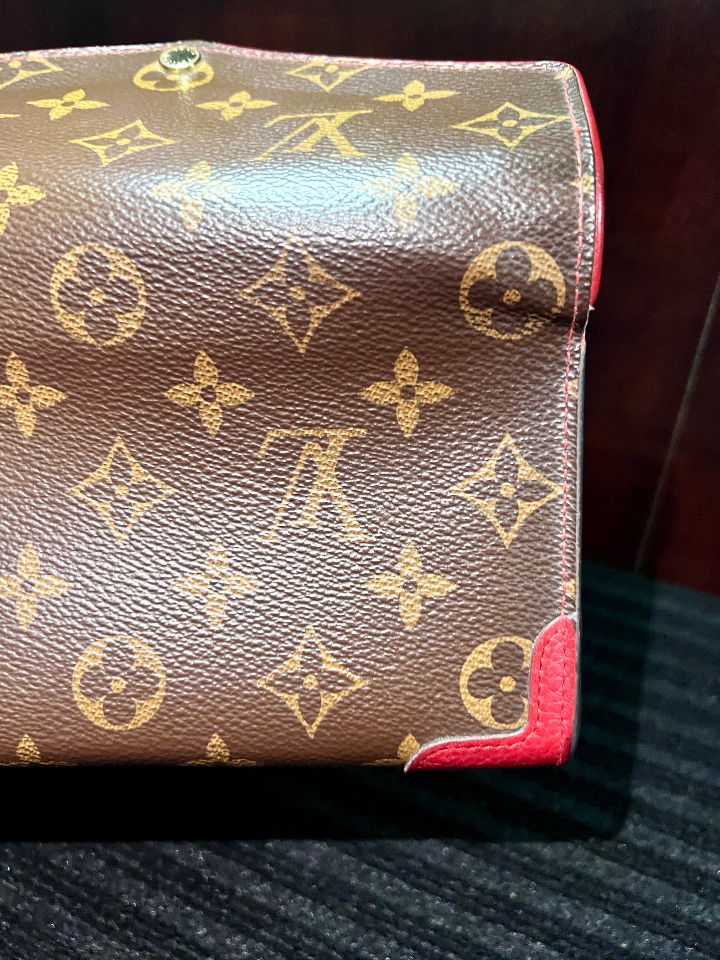 SARA WALLET MONO