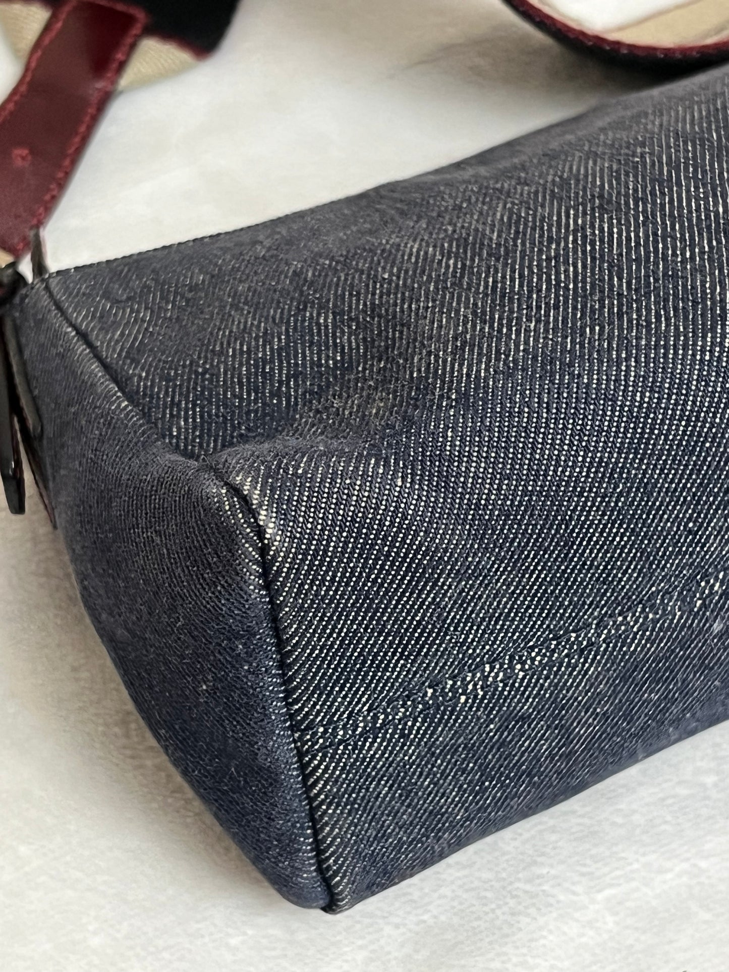 BURBERRY DENIM SHOULDER BAG