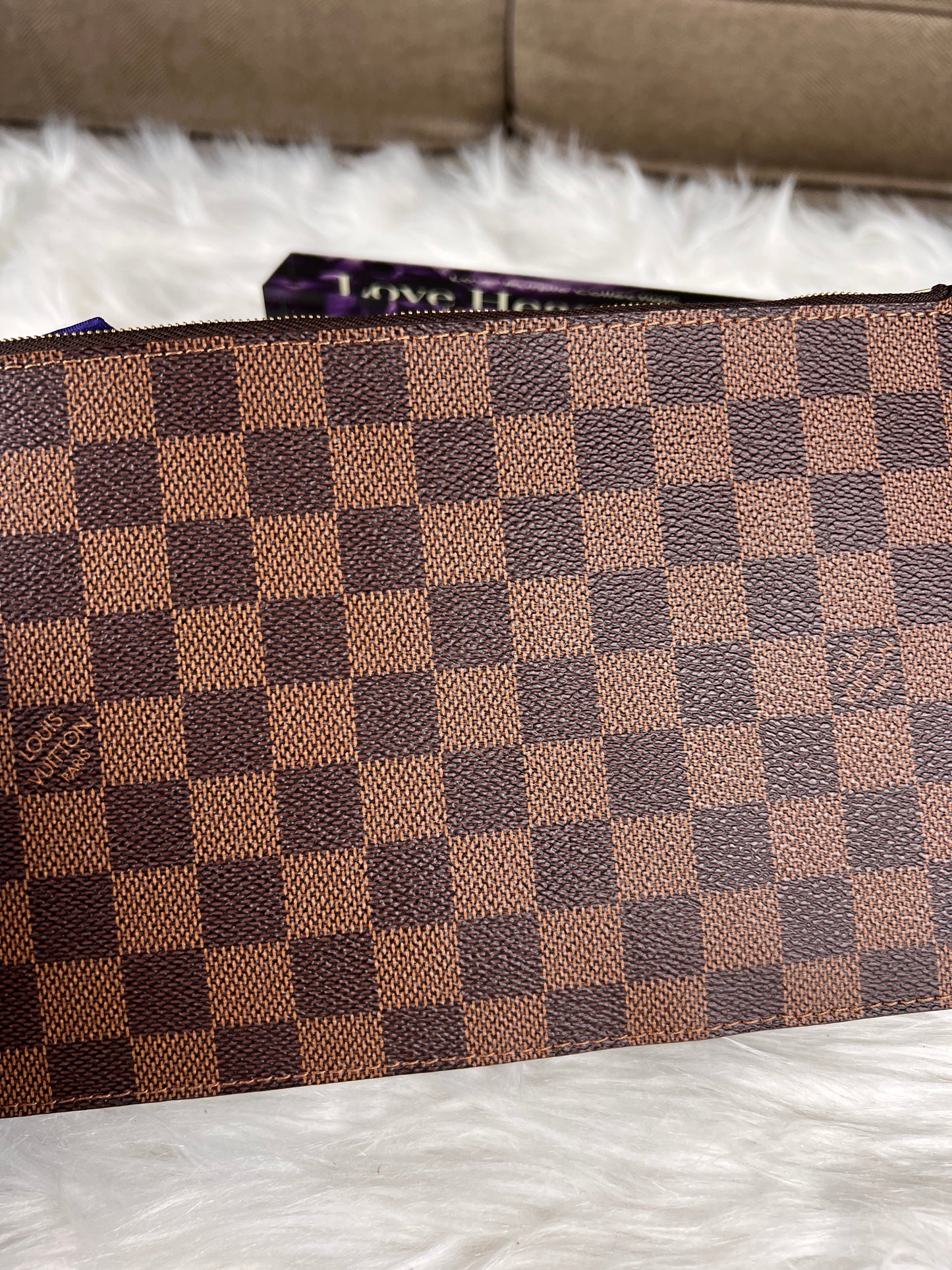 NEVERFULL POCHETTE MM DAMIER / RED INTERIOR