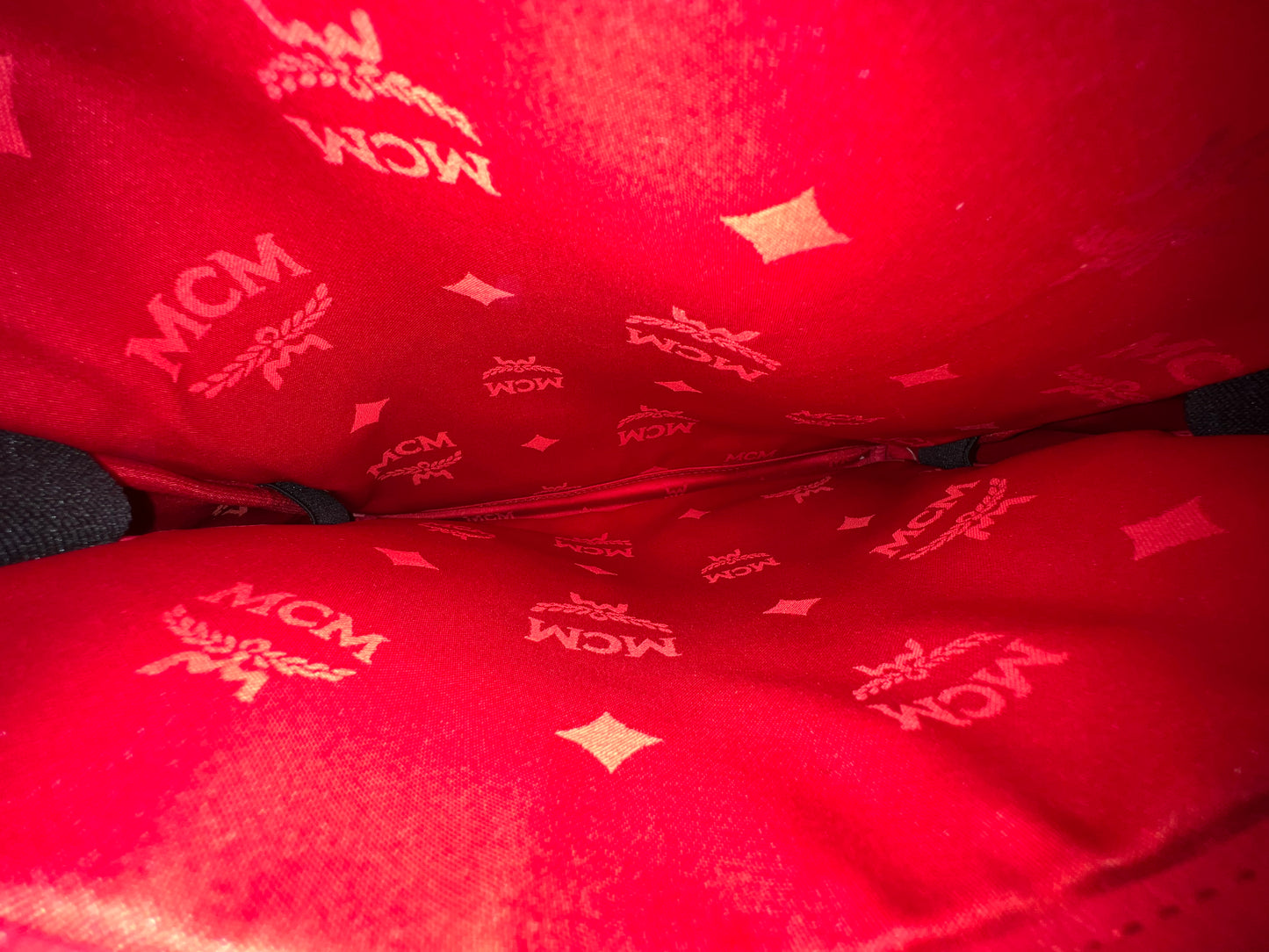 MCM RED BAGPACK LTD