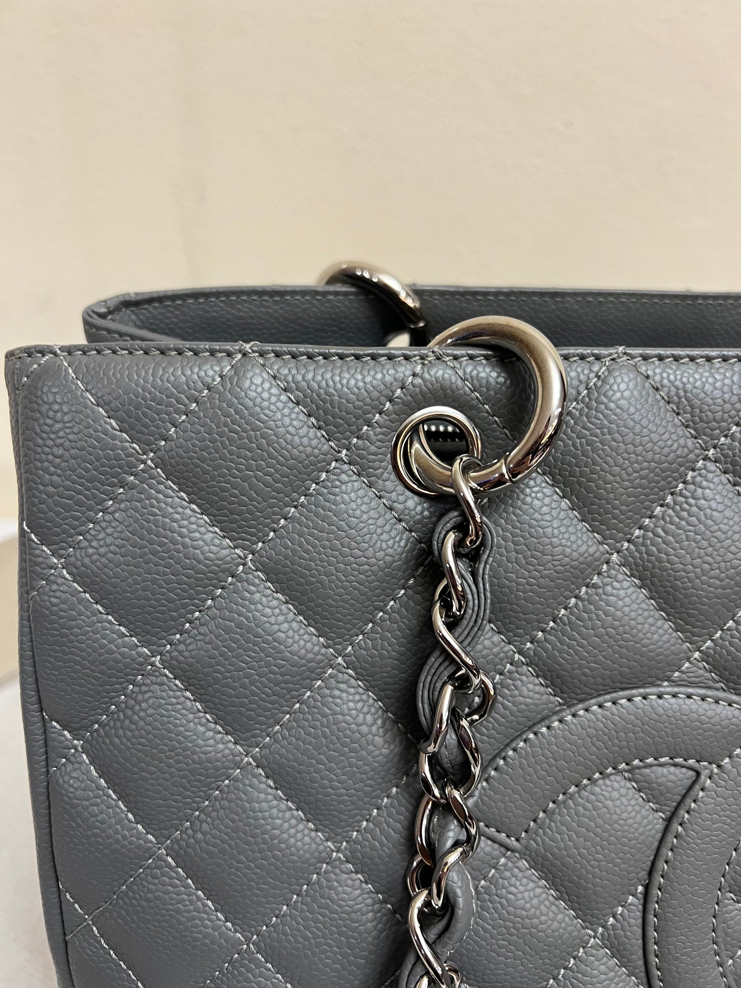 GST GRAY CAVIAR SHW
