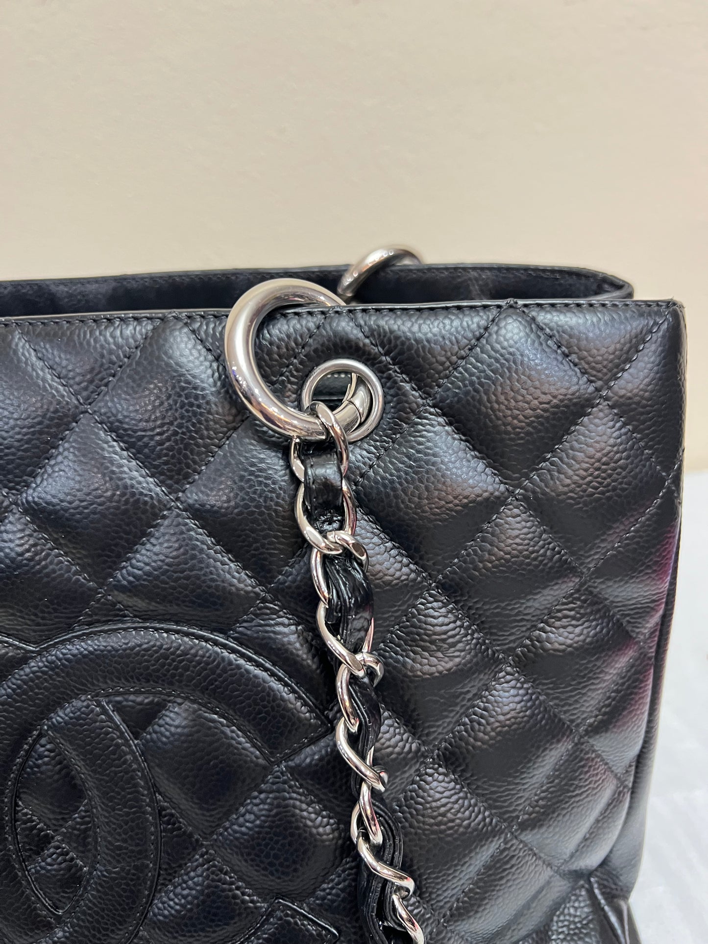 GST CAVIAR BLACK SHW