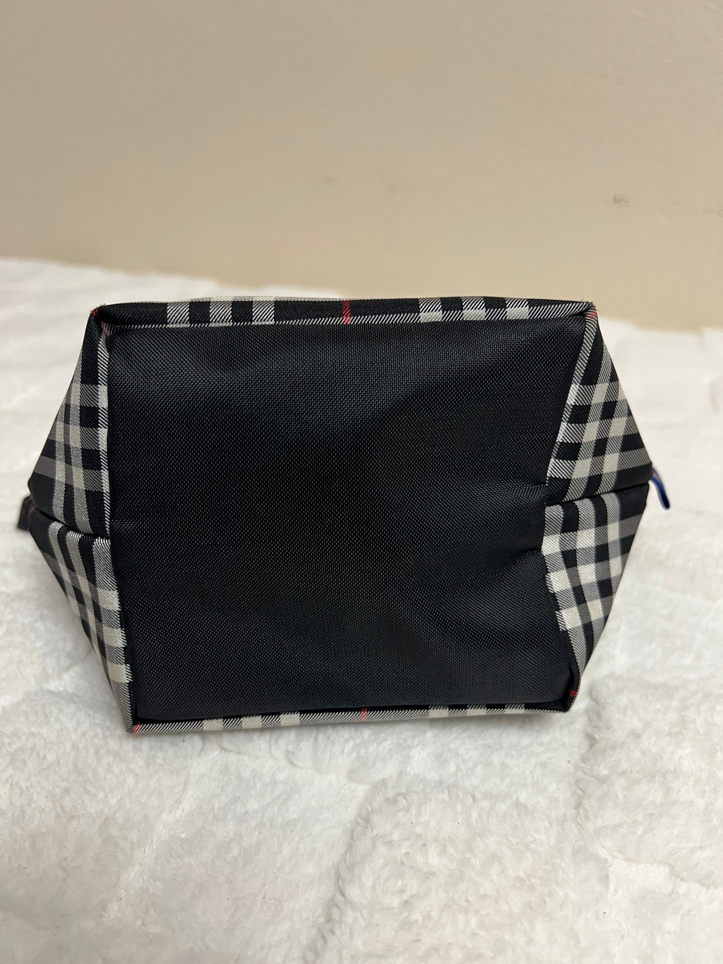 B _ B BLACK POUCH