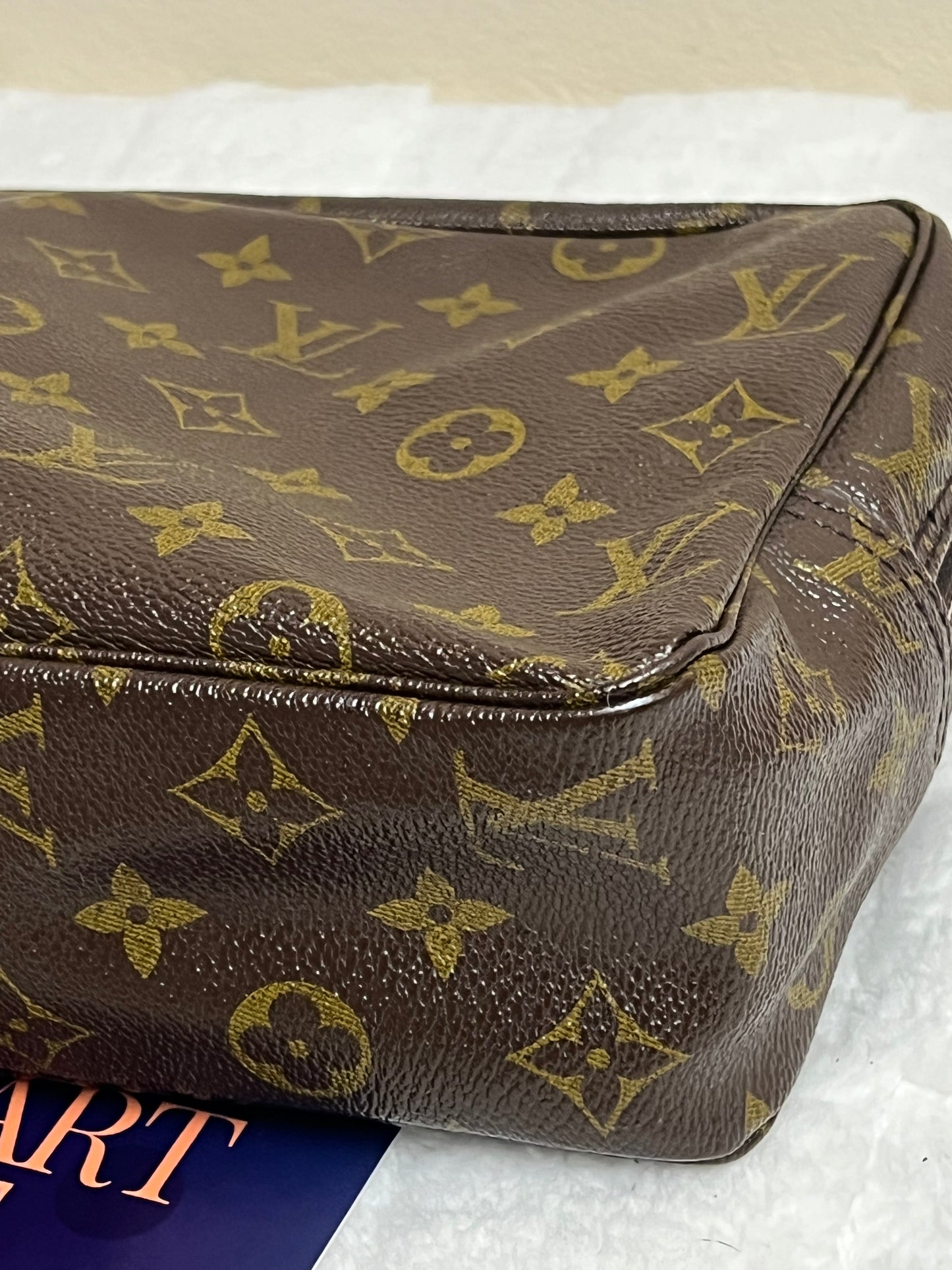 TROUSSE 28 MONOGRAM