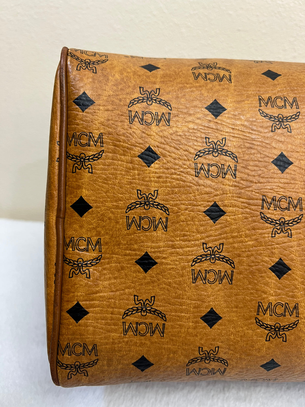 MCM DUFFLE 40 COGNAC