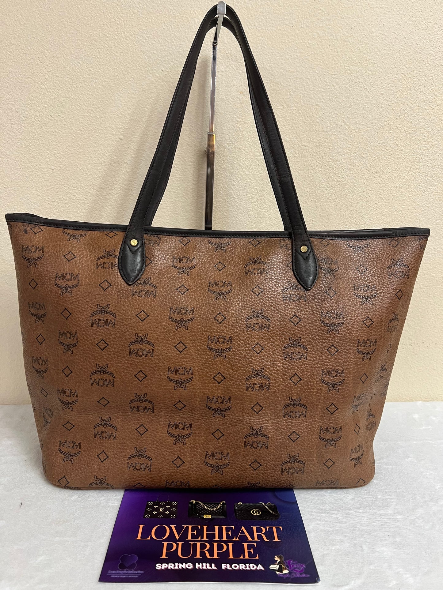 MCM CHOCO W/ BONE BLUE STRPES MM