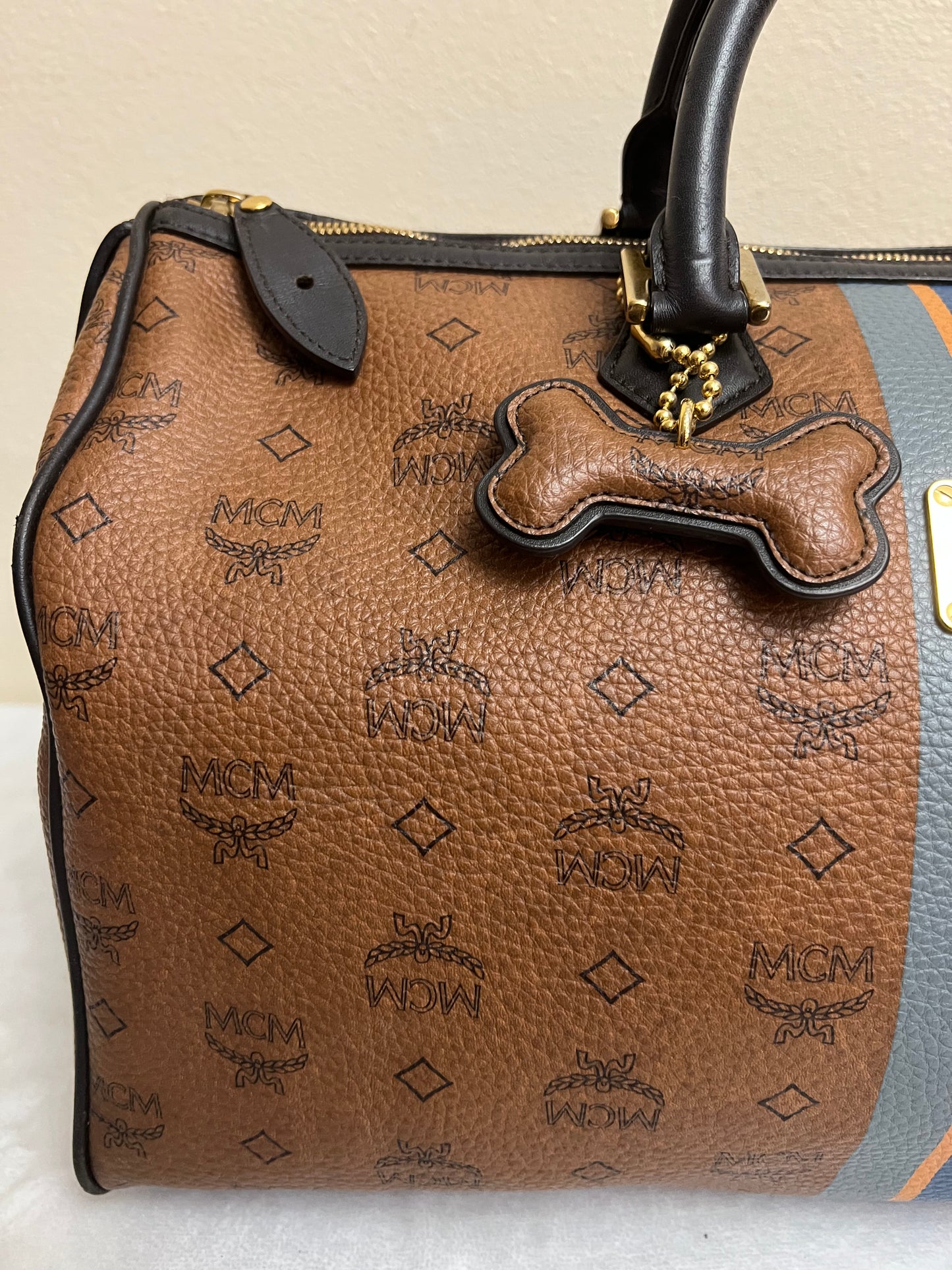 CHOCO DUFFLE 40 w/ BONE
