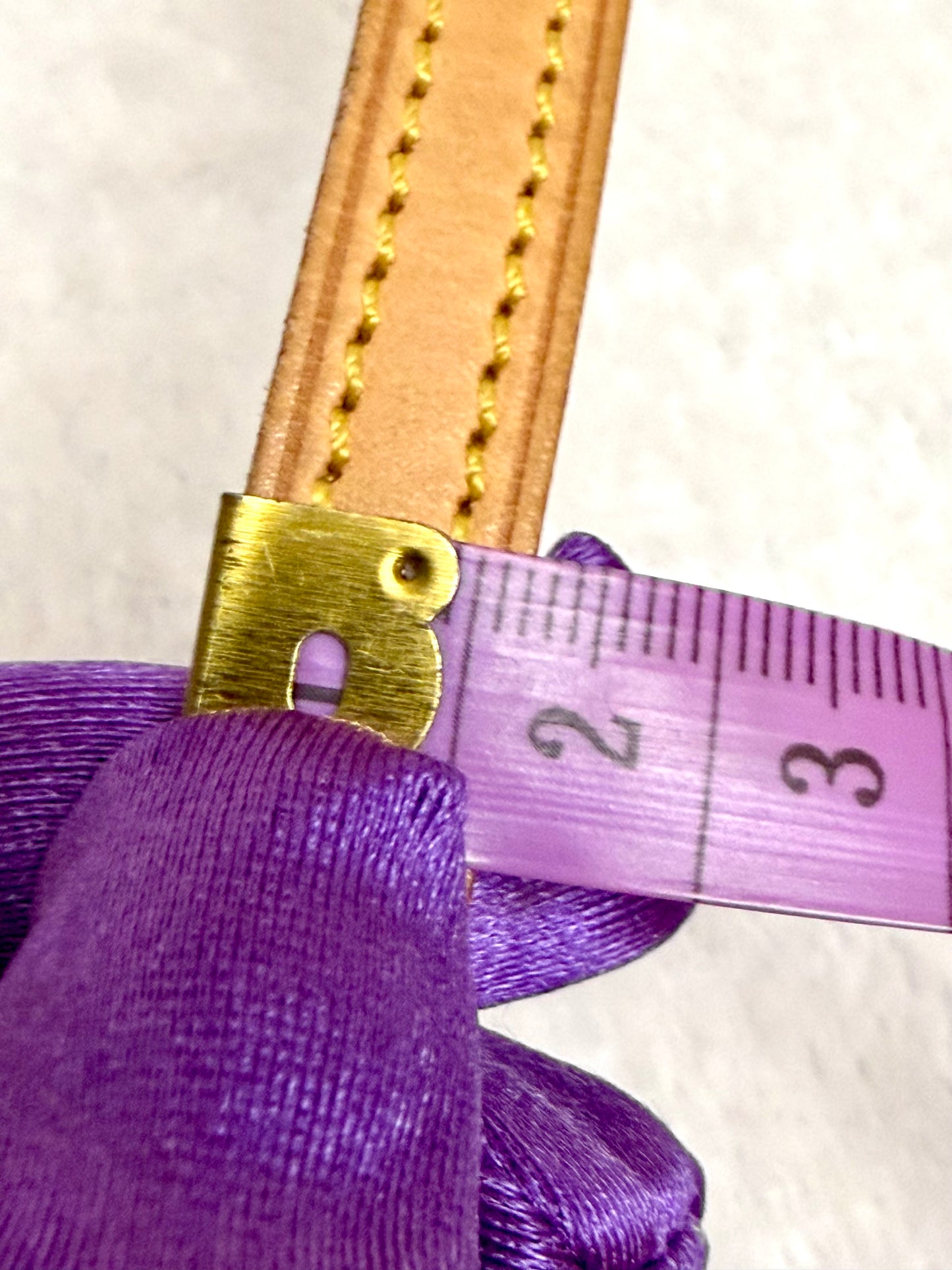 VACHETTA STRAP LOUIS VUITTON