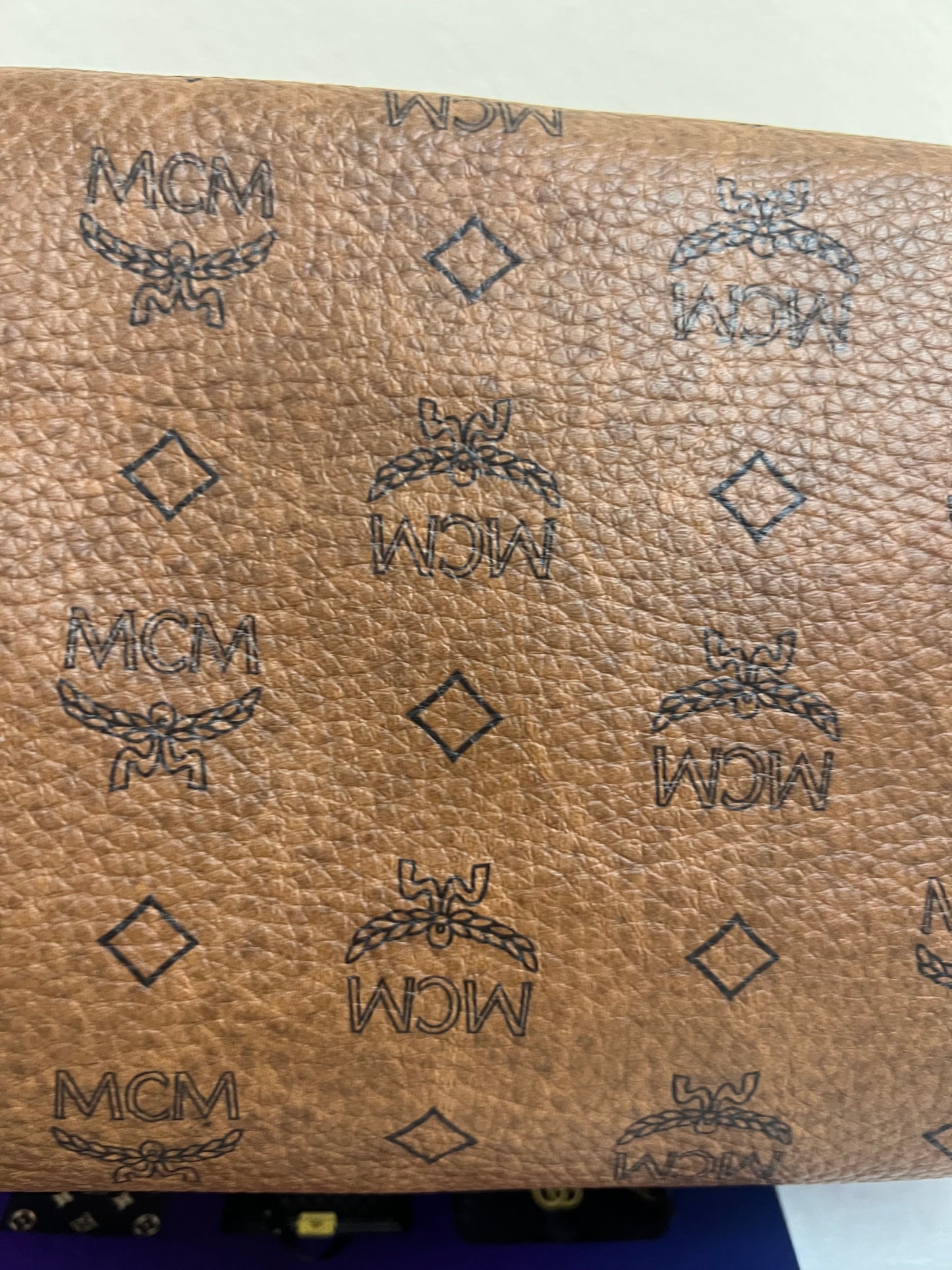 MCM BOSTON CHOCO 25 w/ BONE