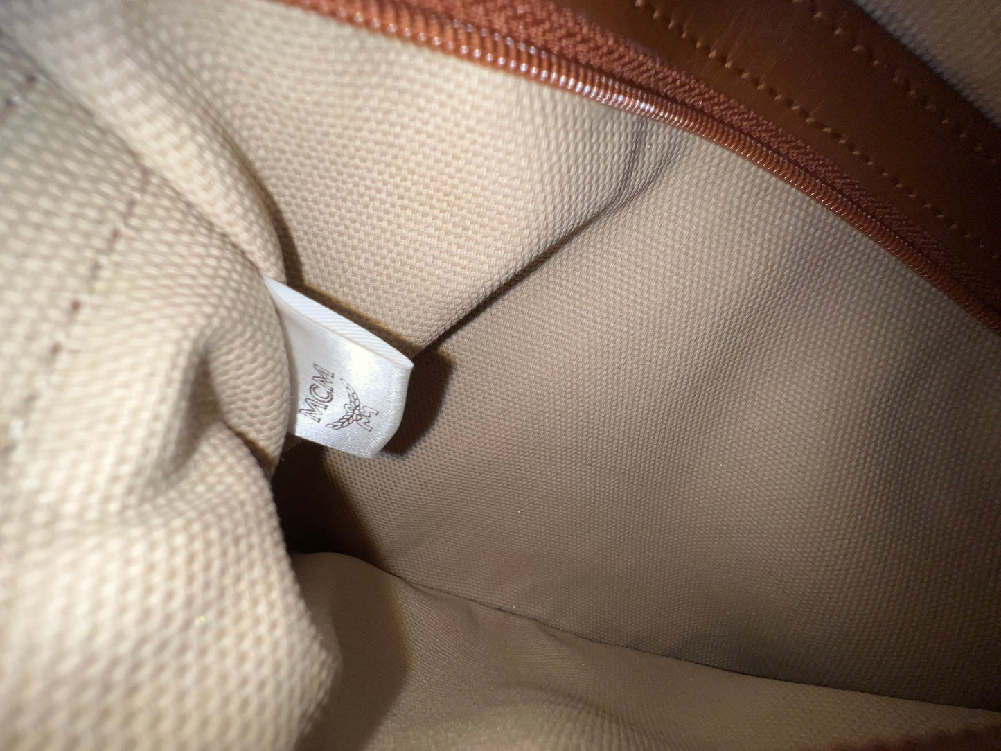 MCM BOSTON /W BONE