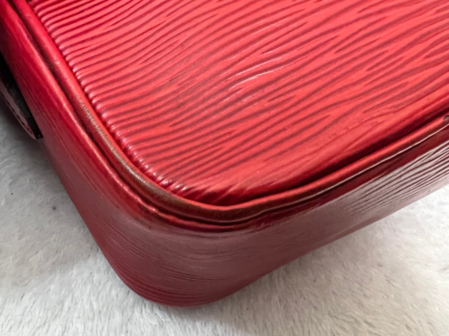 TROCADERO 23 EPI RED