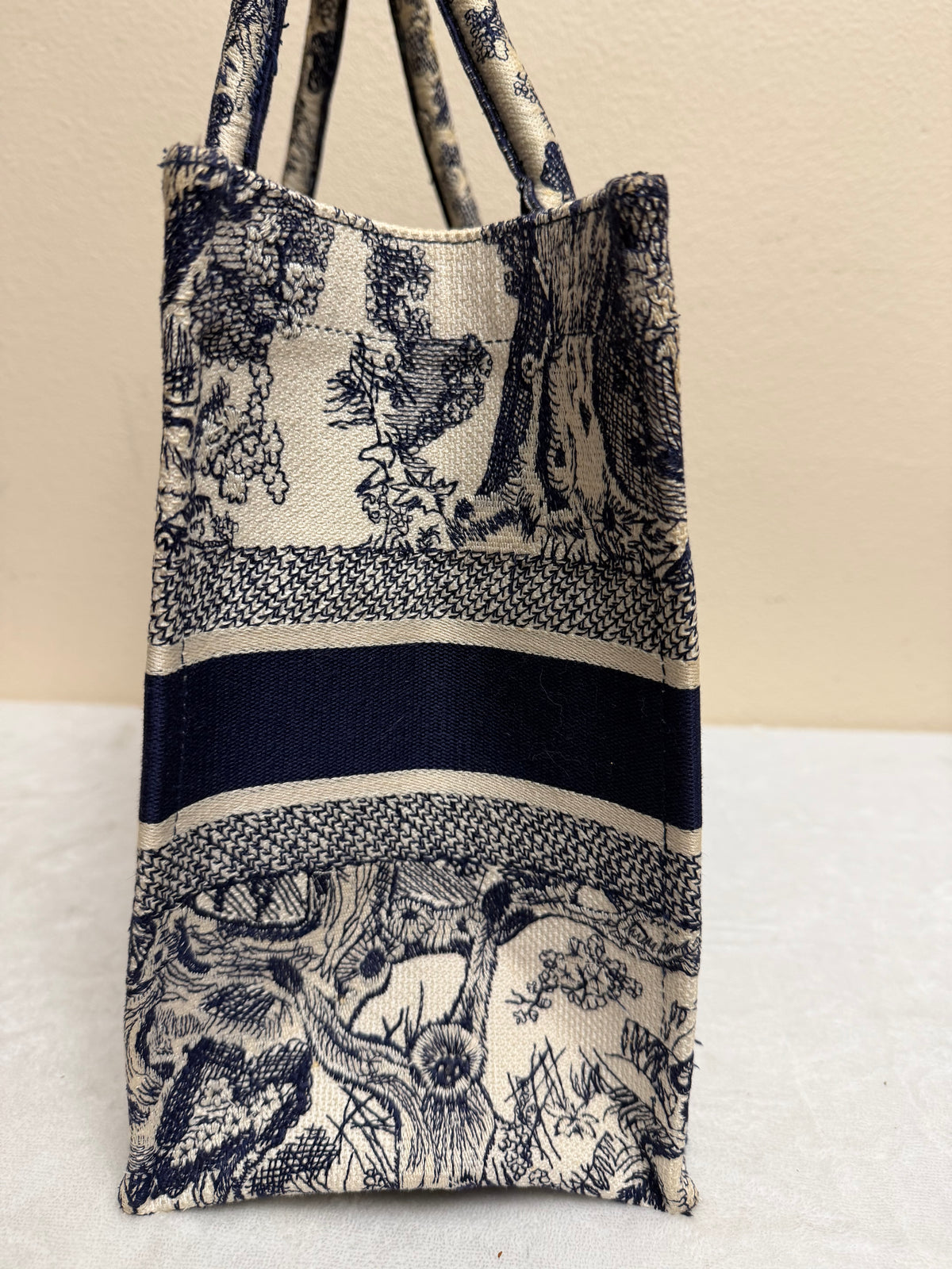 BOOKED TOTE