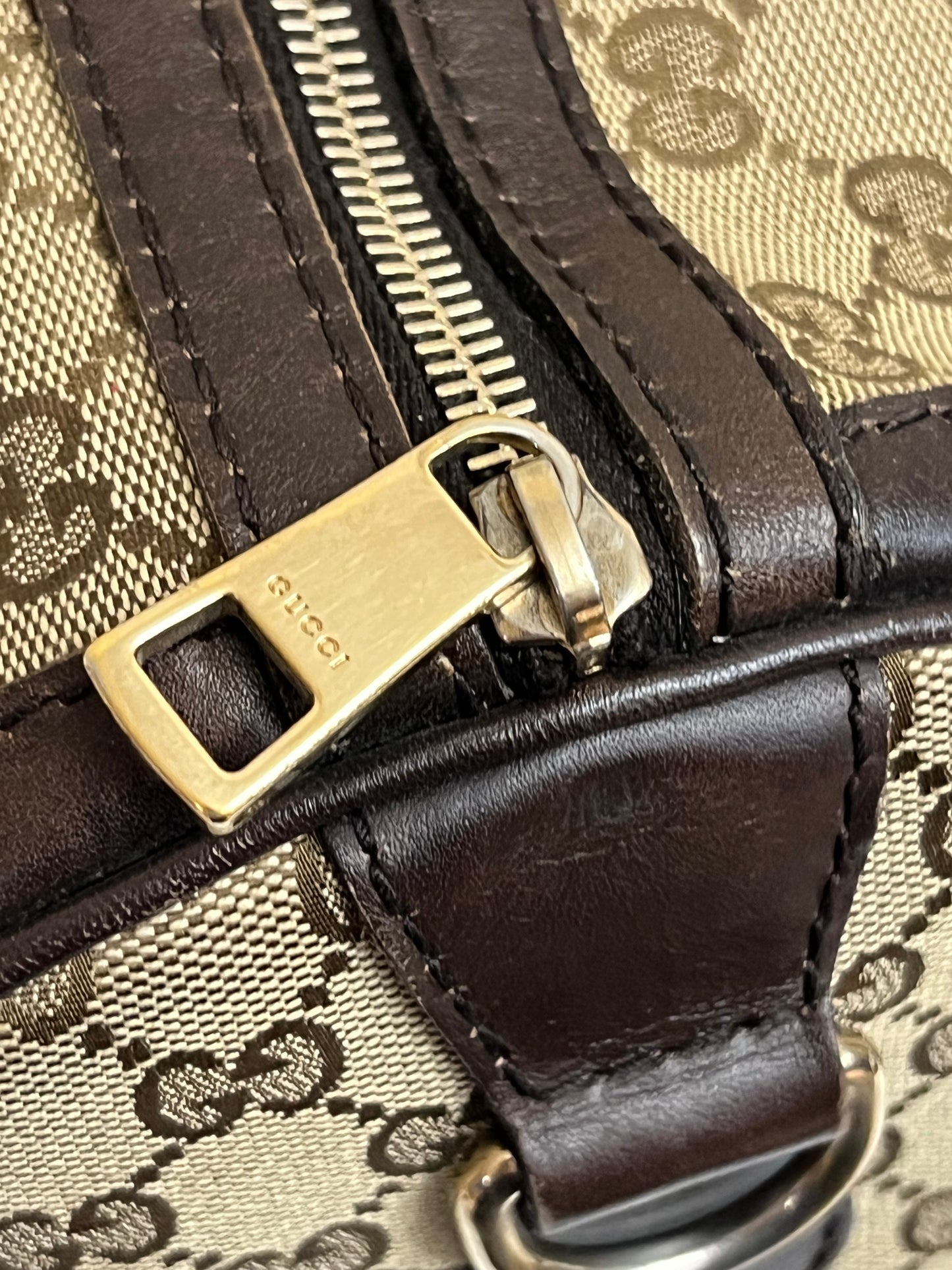 BOSTON CROSSBODY