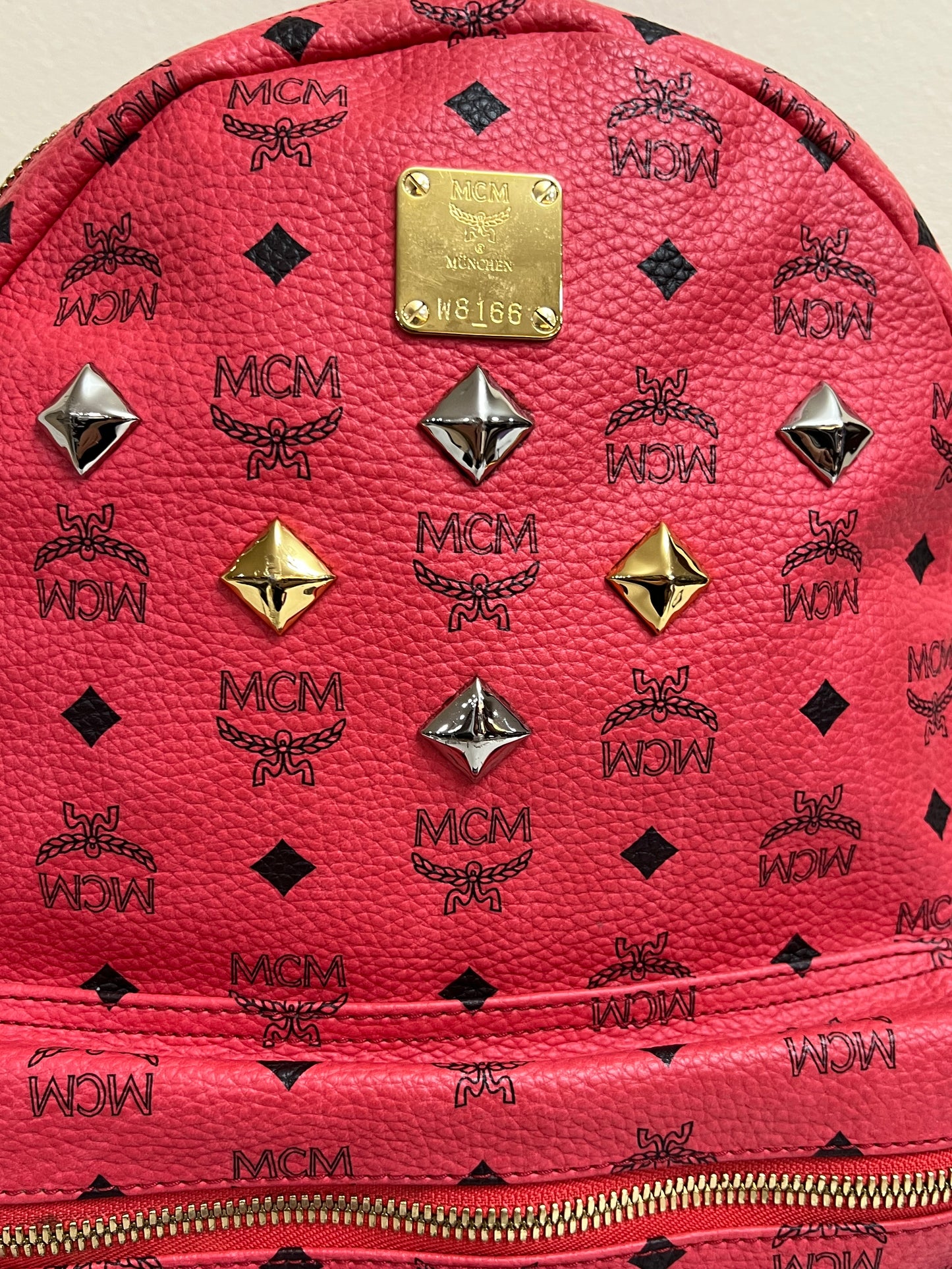 MCM RED BAGPACK LTD