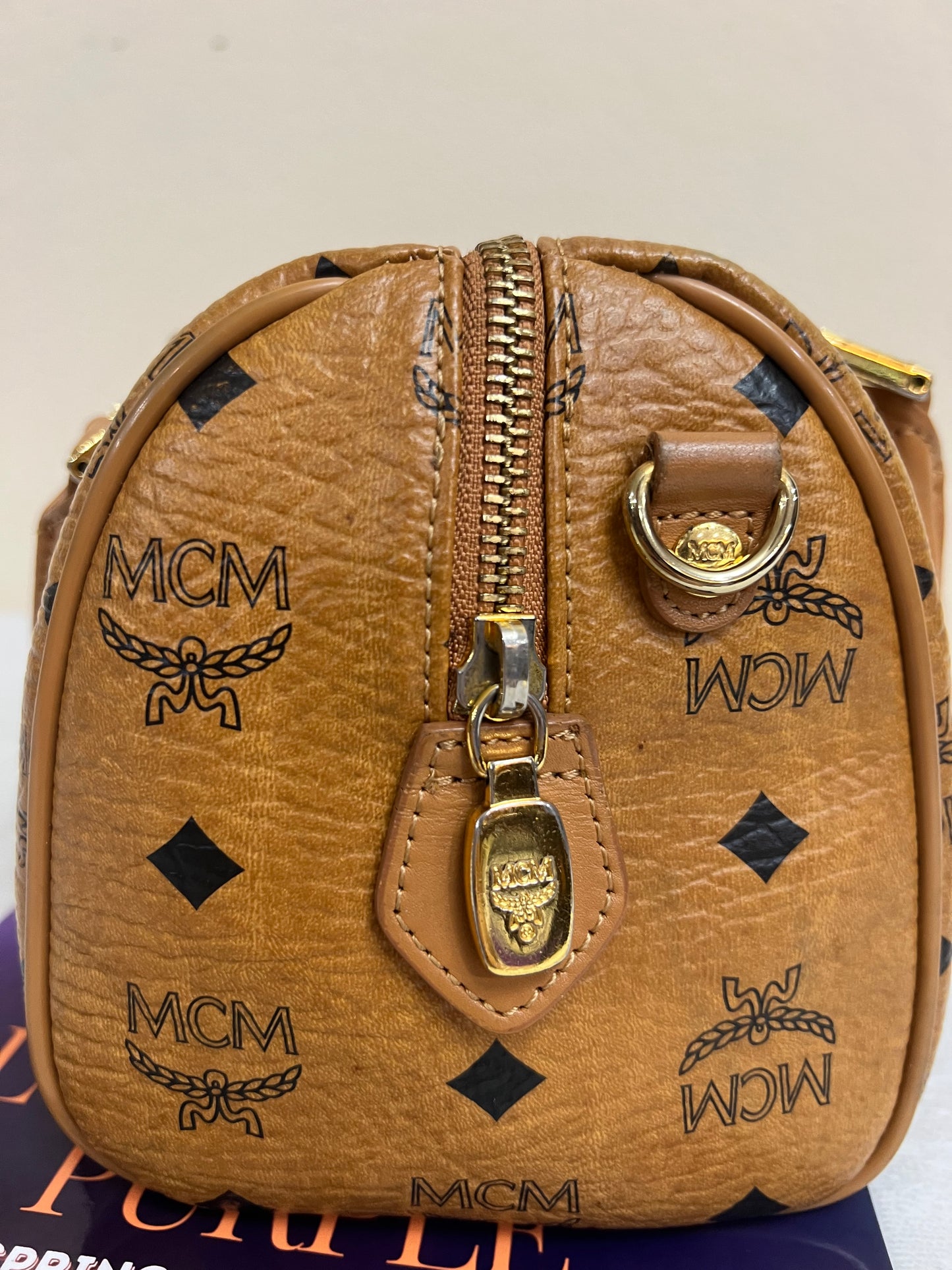 MCM COGNAC BOSTON 20 w/ STRAP