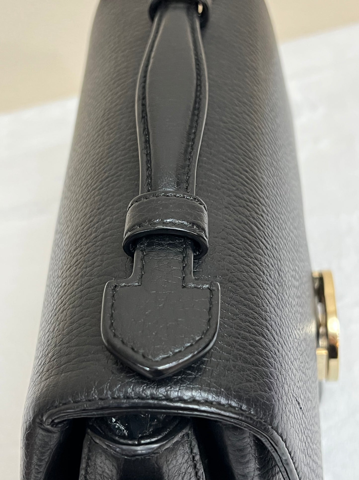 INTERLOCKING TOP HANDLE BLACK