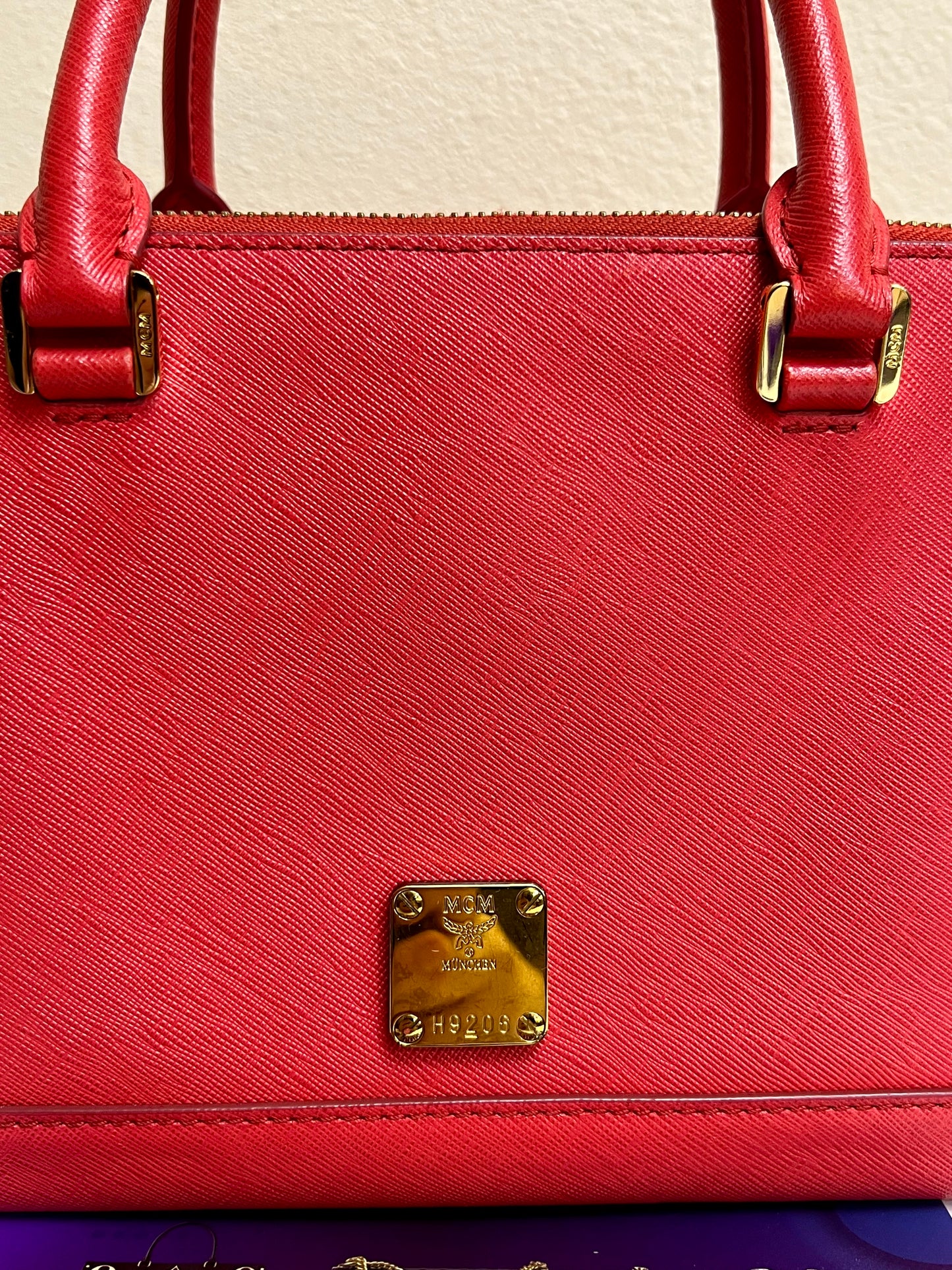 MCM SAFFIANO RED