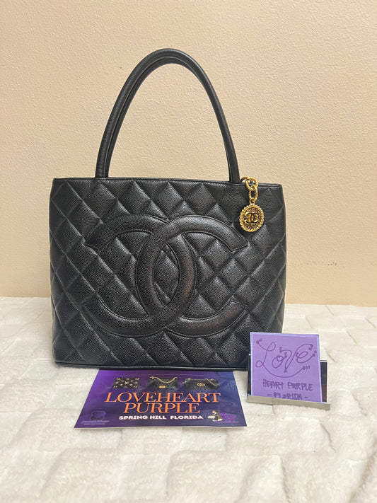 MEDALLION BLACK GHW