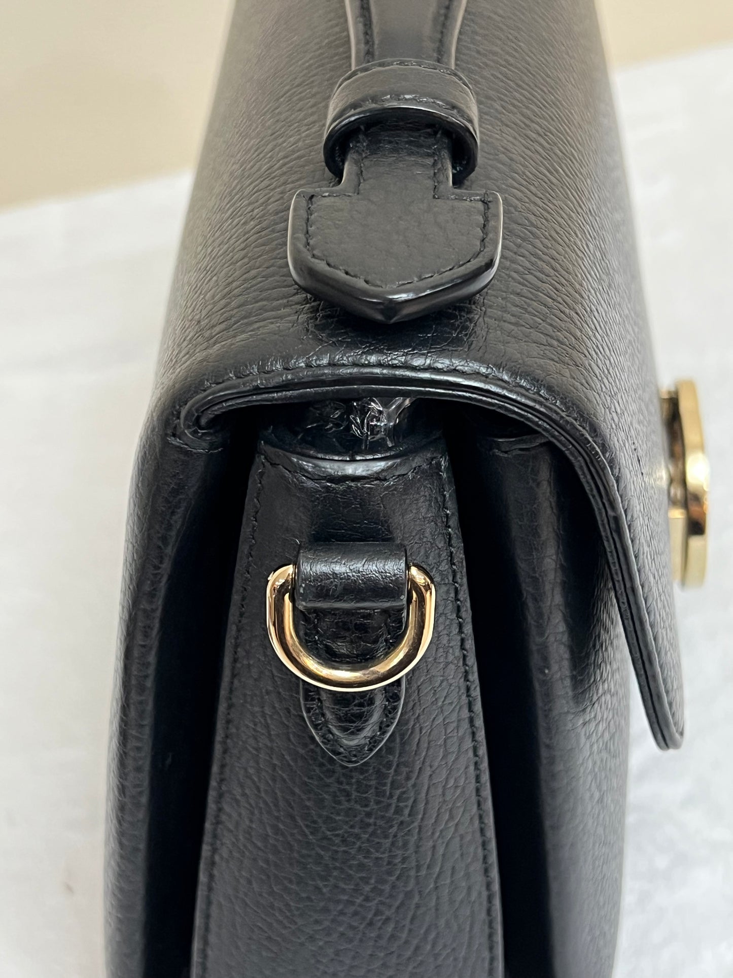 INTERLOCKING TOP HANDLE BLACK