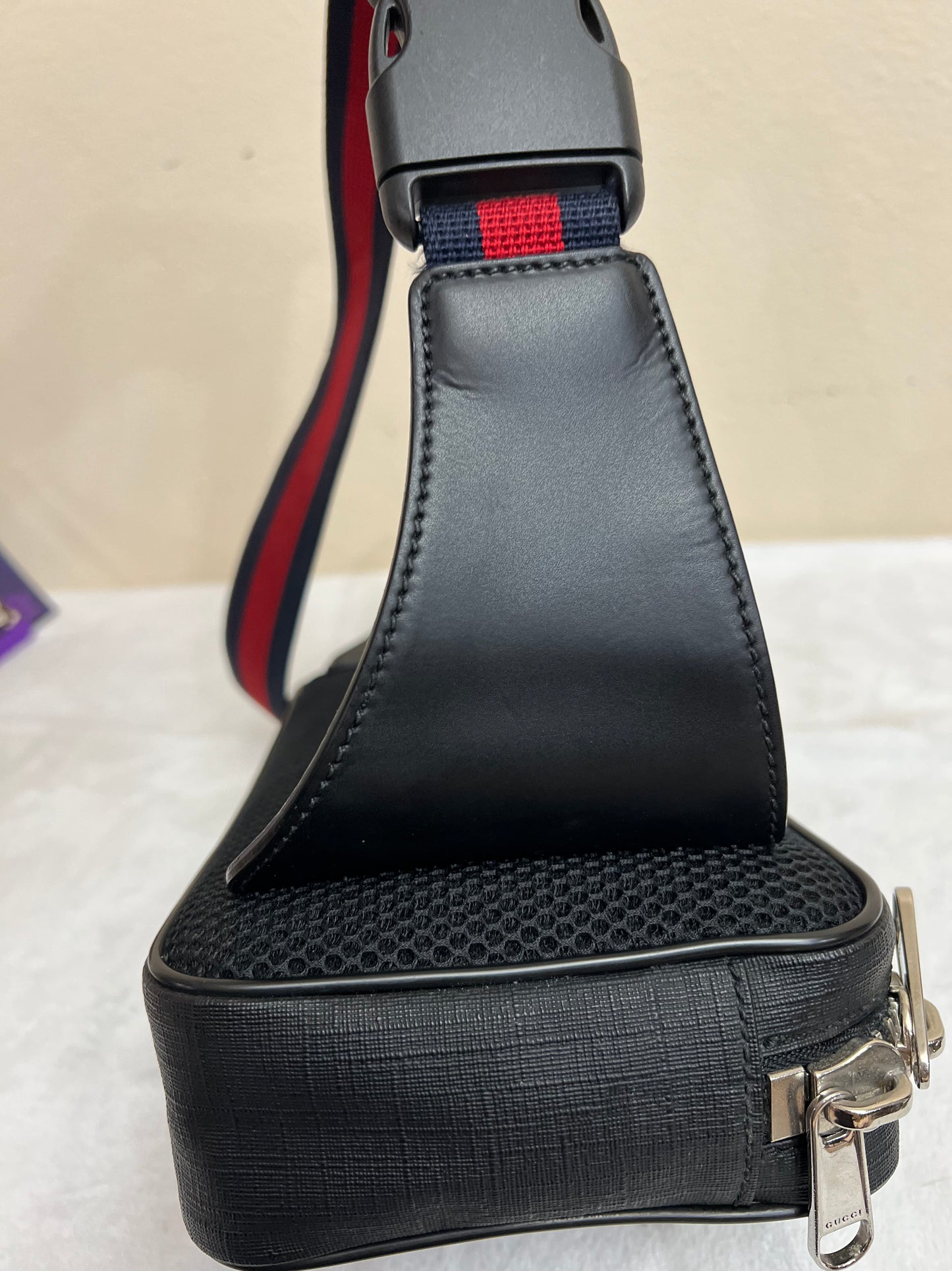 SUPREME BELTBAG