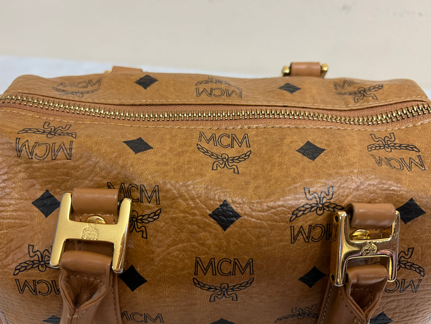 MCM COGNAC BOSTON 20 w/ STRAP