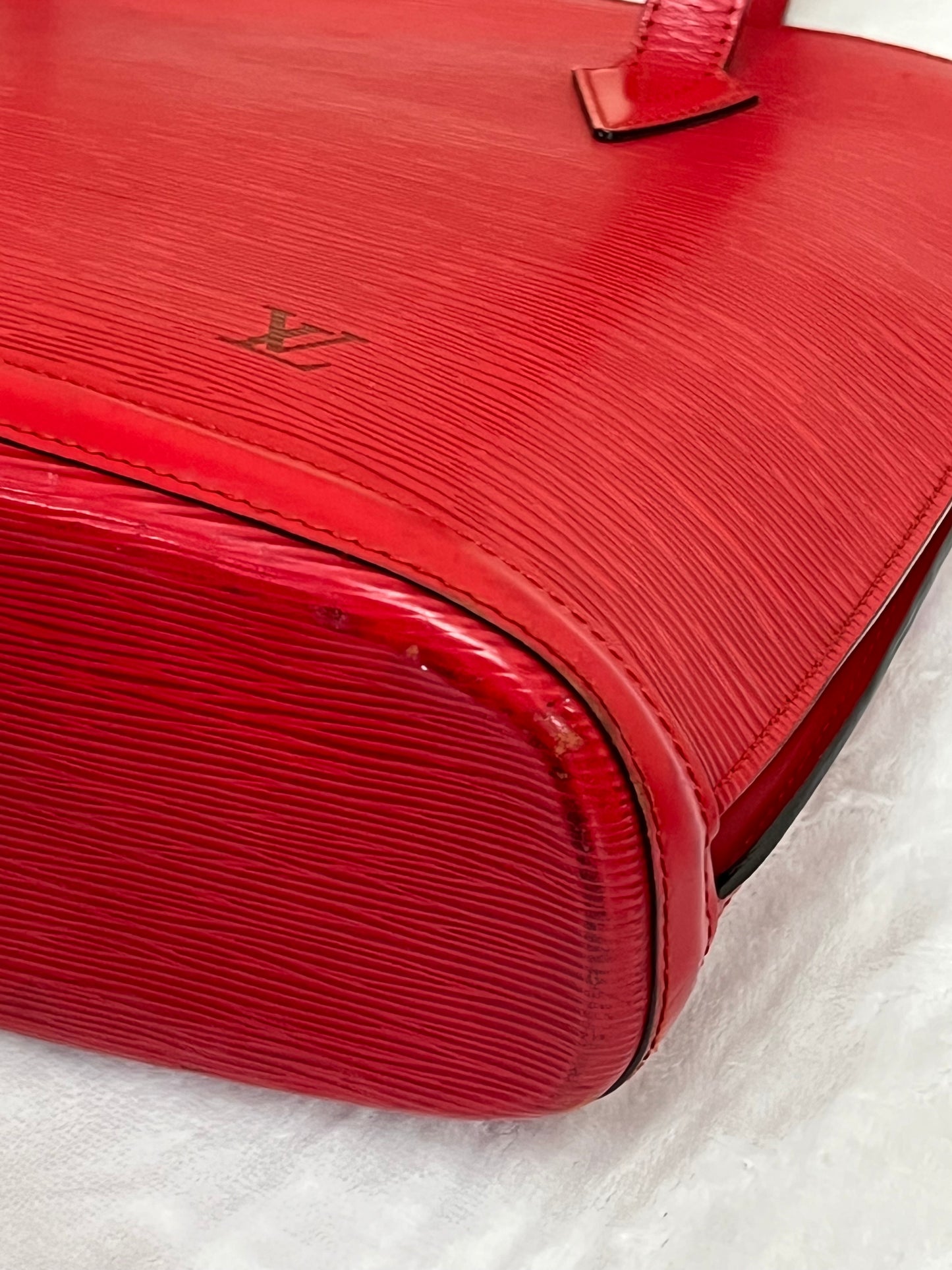 LUSSAC EPI RED
