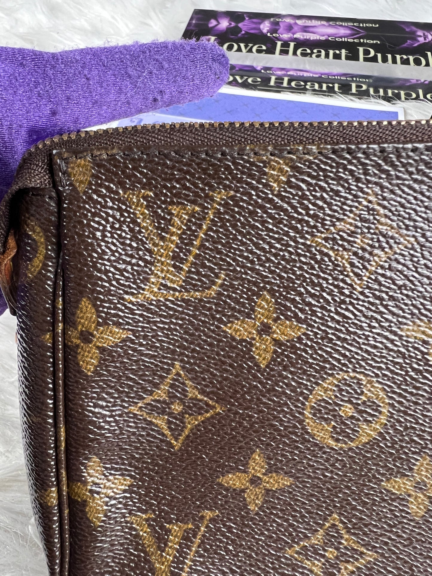 POCHETTE ACCESORIES MONOGRAM