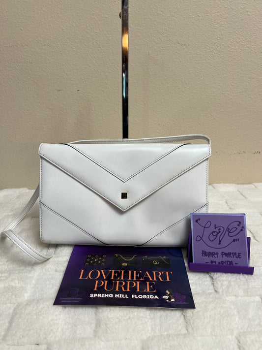 GIVE_NCHY SHOULDER BAG WHITE