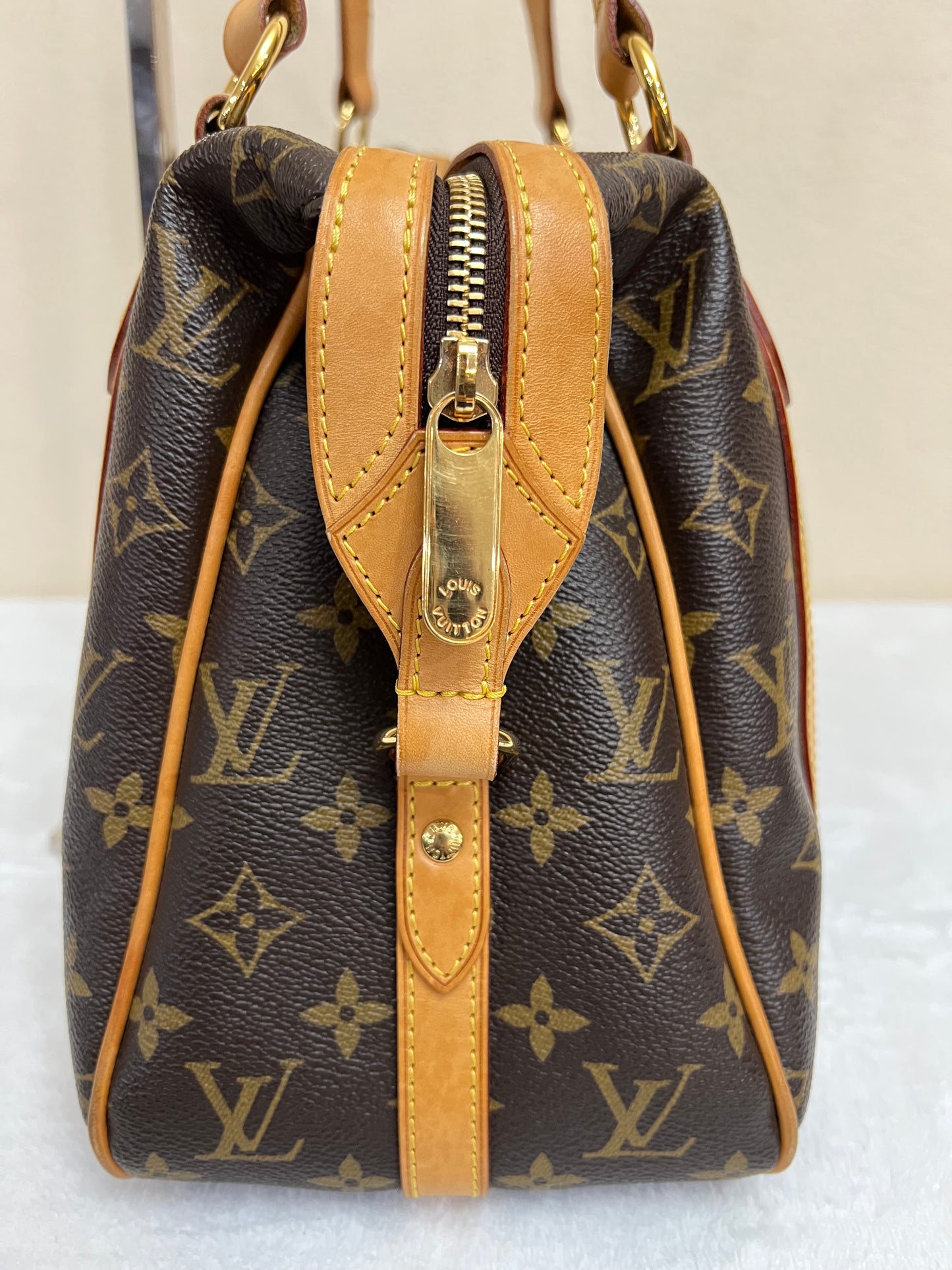 STRESSA MONOGRAM