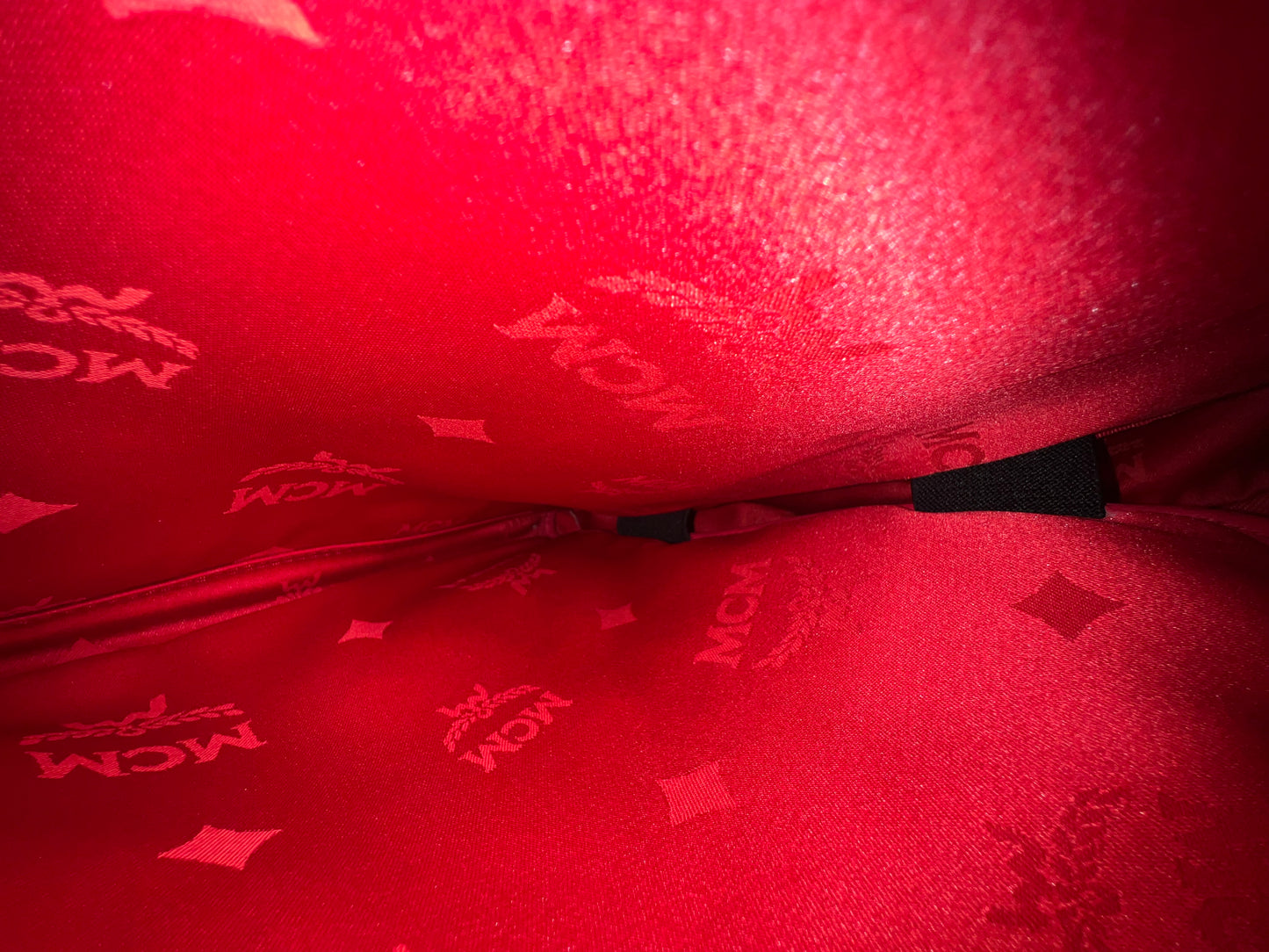 MCM RED BAGPACK LTD