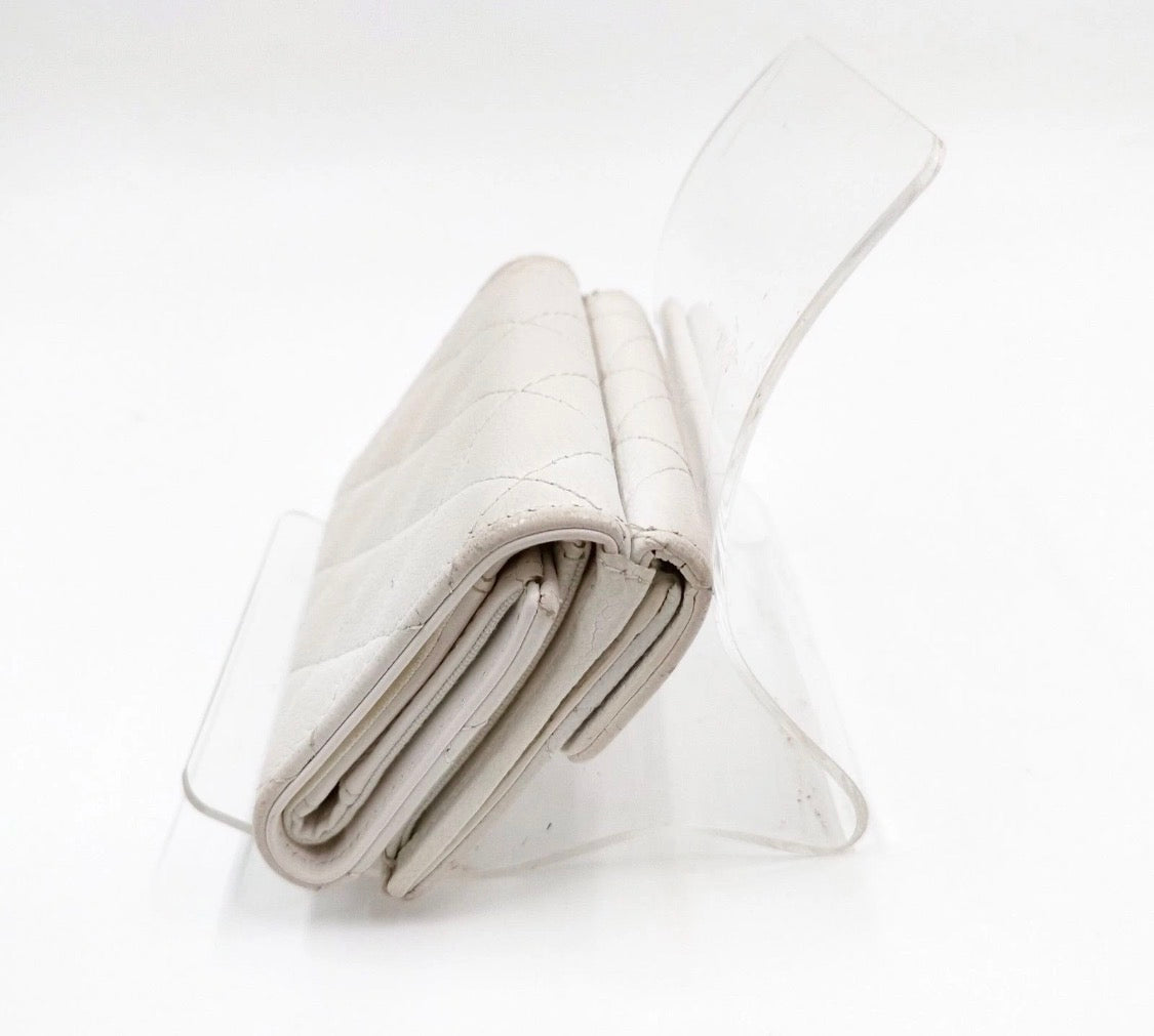 CAVIAR COMPACT WALLET WHITE