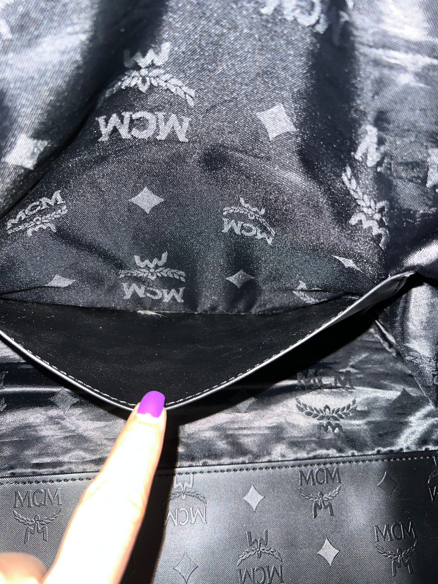 DUFFLE 45 BLACK ON BLACK