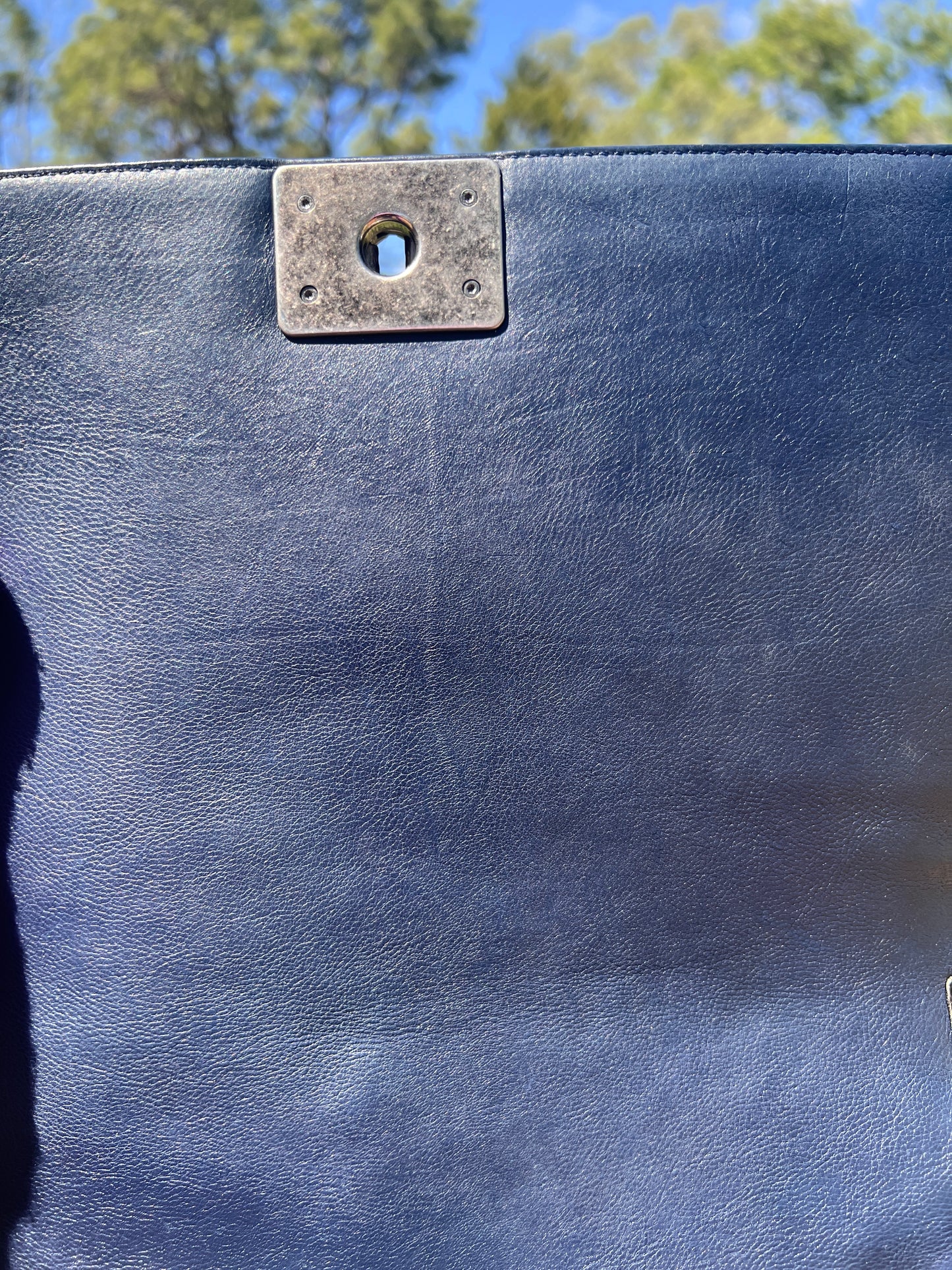 BOY FLAP CALFSKIN MEDIUM NM NAVY
