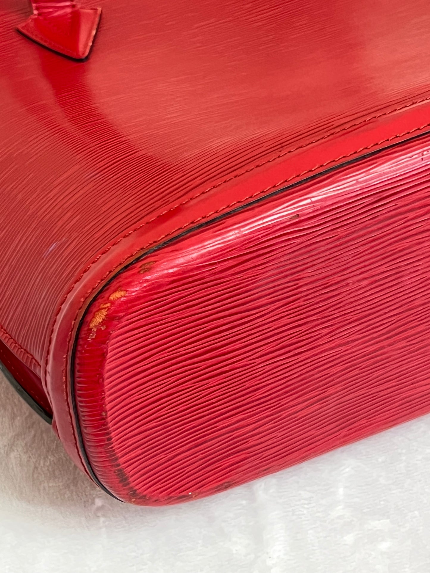 LUSSAC EPI RED